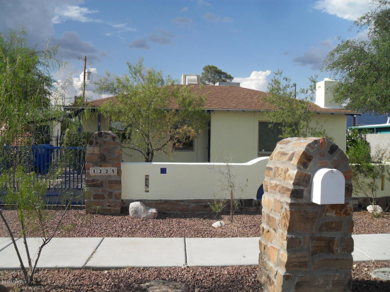 Adorable 2 bedroom, 1 bath home. Beautifully updated with new kitchen, flooring. Huge backyard.