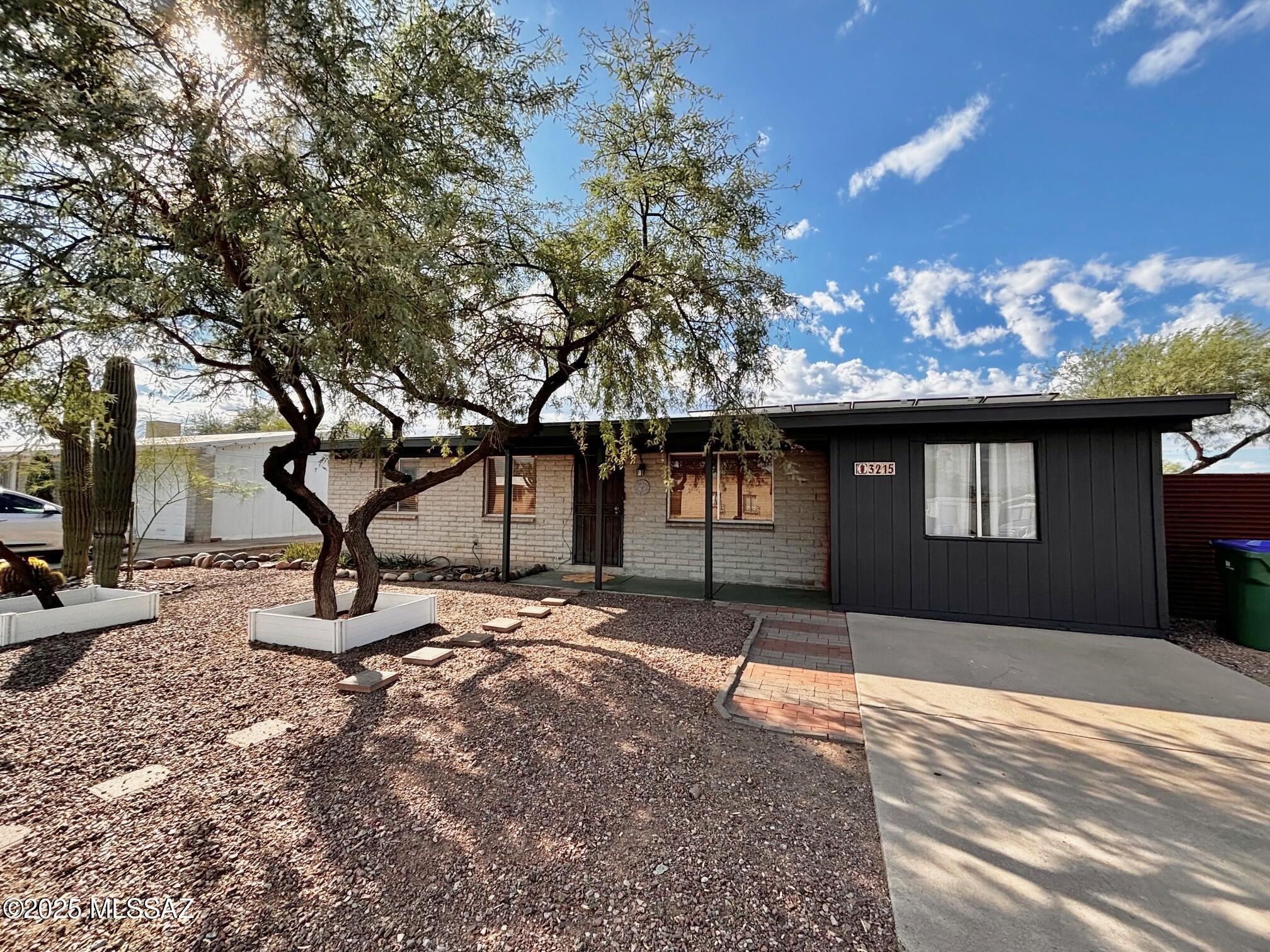 Casas Adobes Park (277-415) - Residential