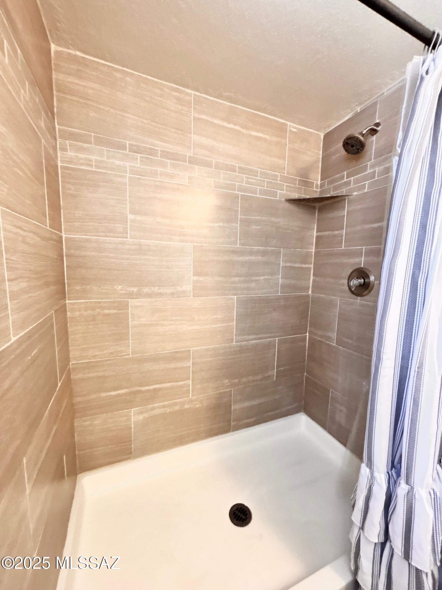 Casas Adobes Park (277-415) - Residential