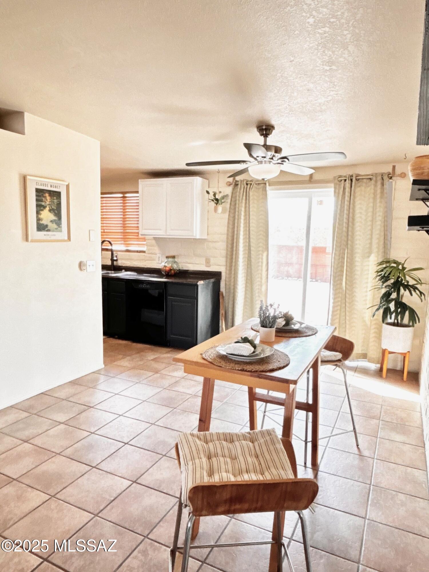 Casas Adobes Park (277-415) - Residential