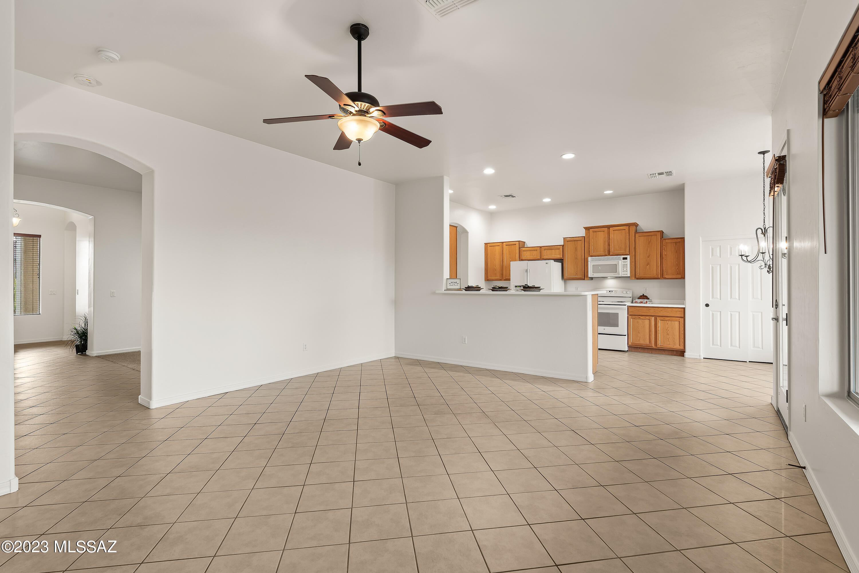 Continental Reserve Blk. 16A (1-111) - Residential