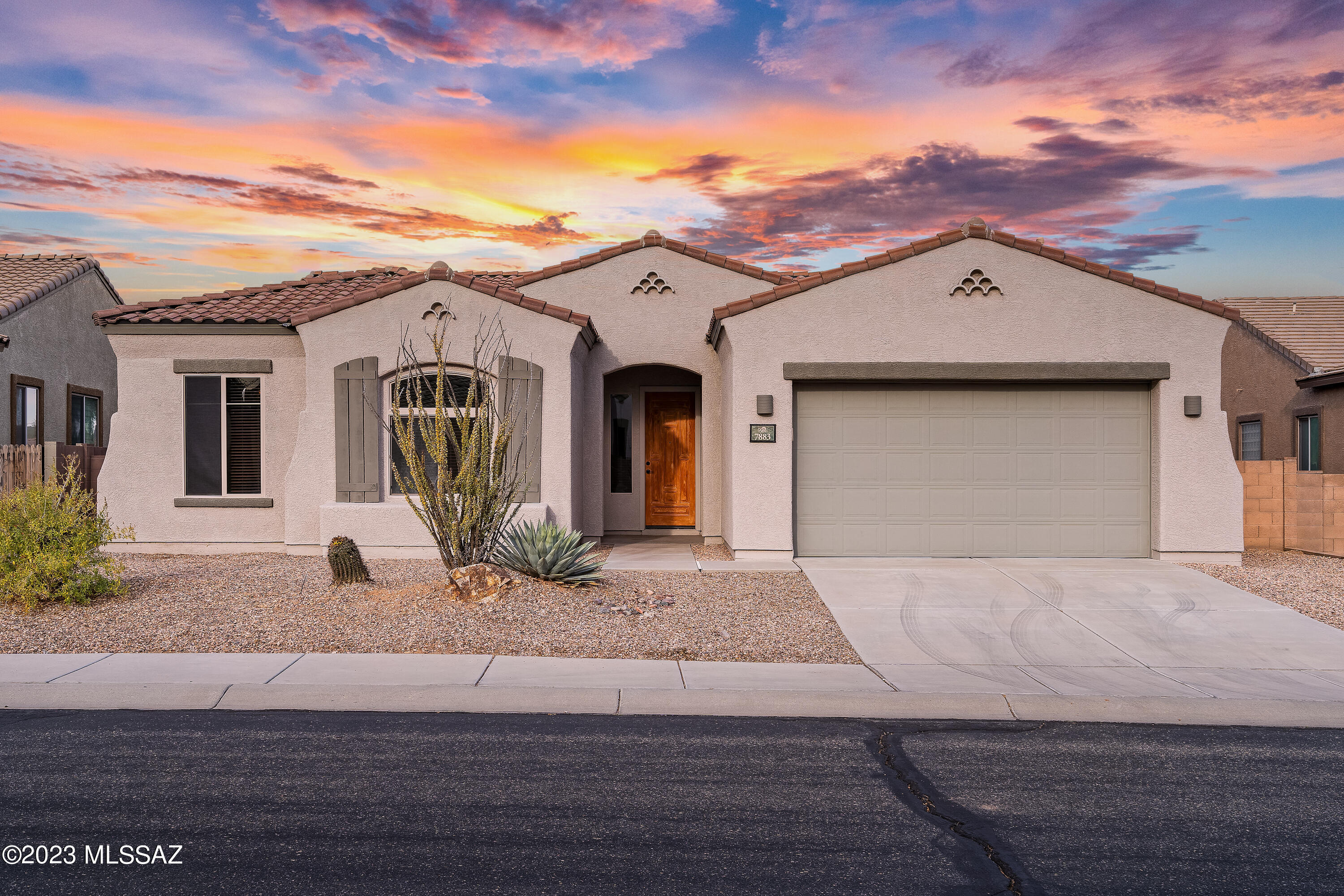 Welcome to this newly listed Continental Reserve - nearly 2500 square foot home - built by Pulte! It has 4 bedrooms, plus a bonus room...  Office? Home Gym? Media Room? The inside is freshly painted, and is move-in ready! The landscape/exterior has been impeccably maintained. With new exterior paint! The extended, covered back patio, w/simple landscape, and GORGEOUS VIEWS of Sombrero Peak is ready for your enjoyment. ALSO, boasting a formal dining, family room, and...  another space...  Library? Office? Pool table room? This home is sure to please with expansive space (split bedroom floor plan), and accessibility to all that Continental Reserve has to offer in (award winning) Marana School District. Call us! Go and Show!