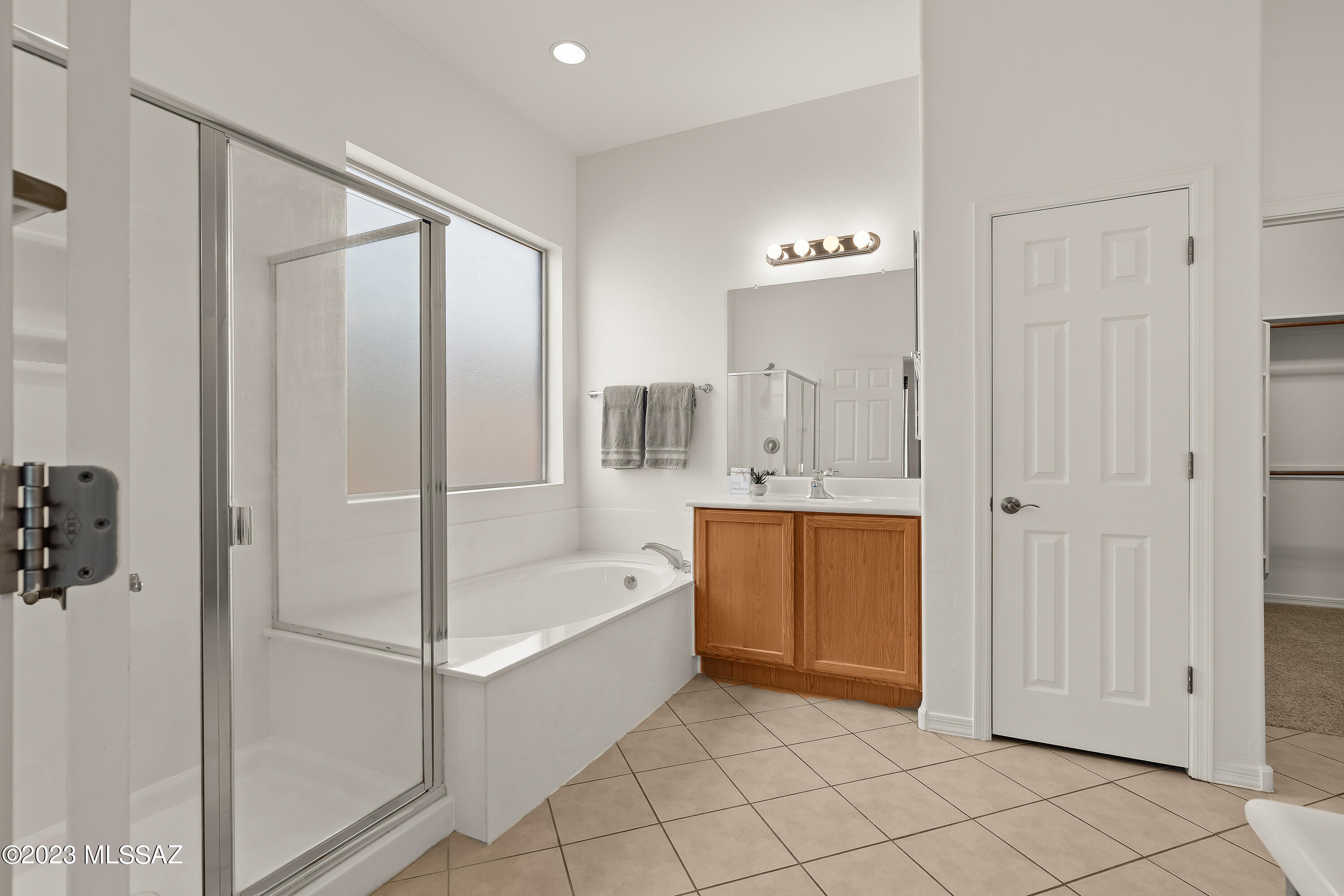 Continental Reserve Blk. 16A (1-111) - Residential