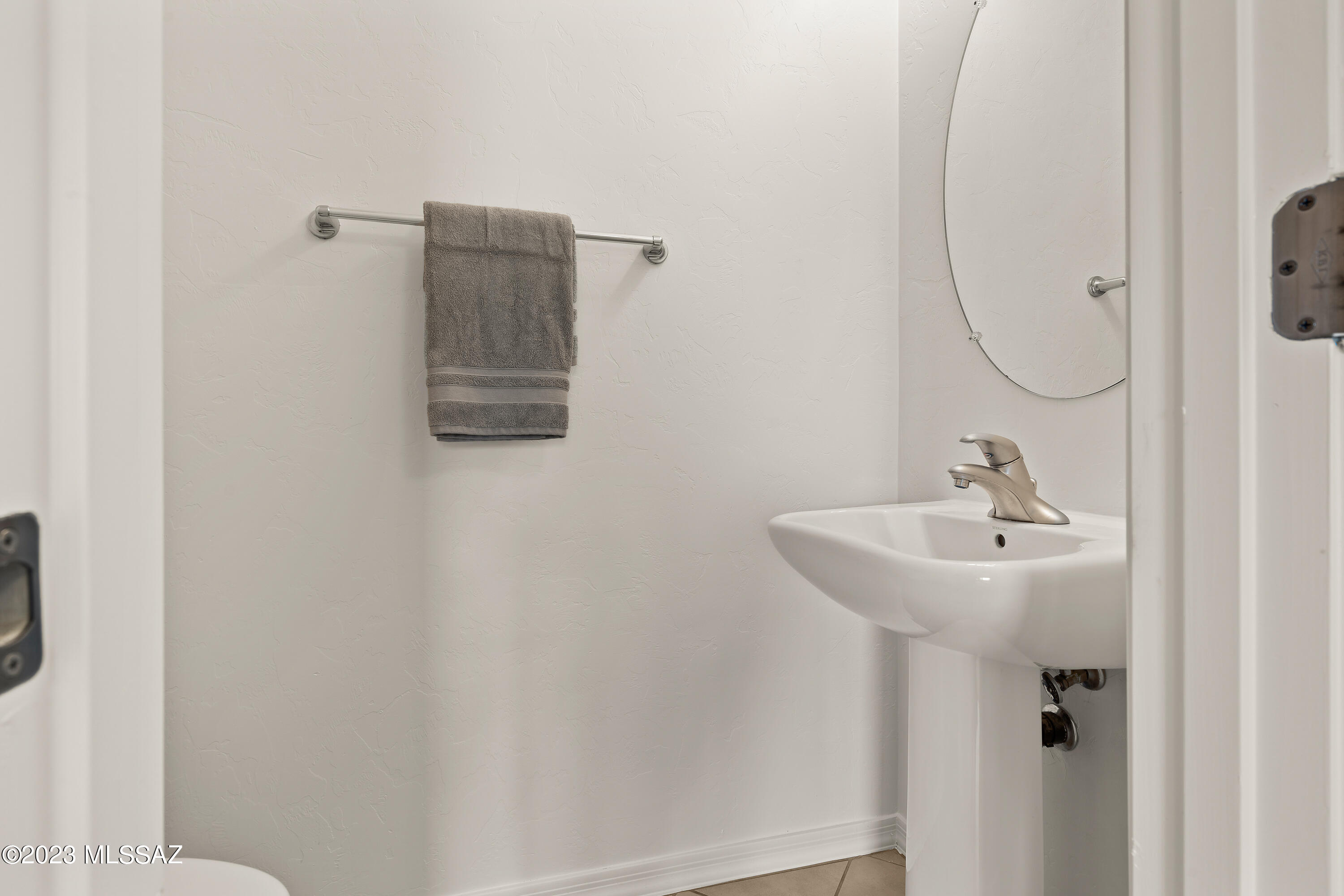 Continental Reserve Blk. 16A (1-111) - Residential