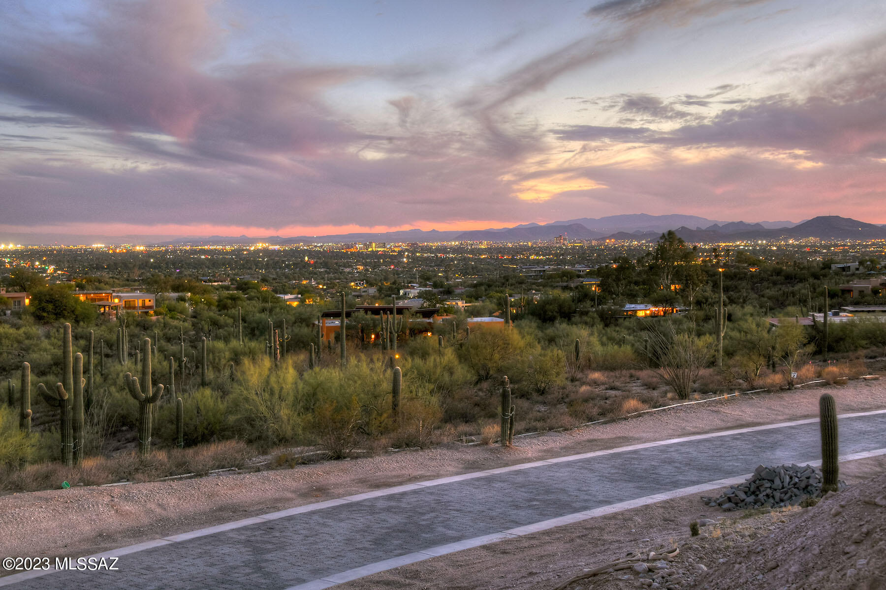 Quintana in the Catalina Foothills - Land