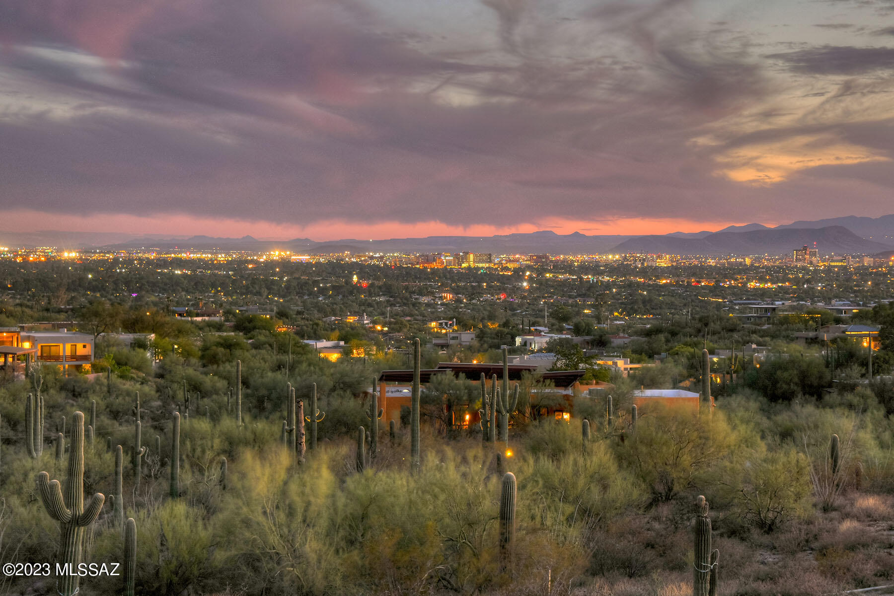 Quintana in the Catalina Foothills - Land