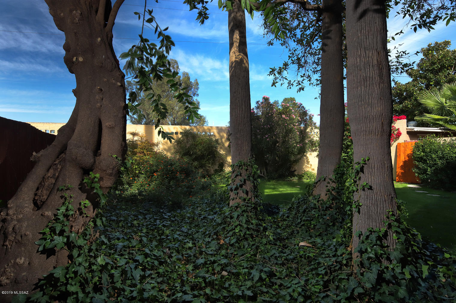 Country Club Heights - Residential