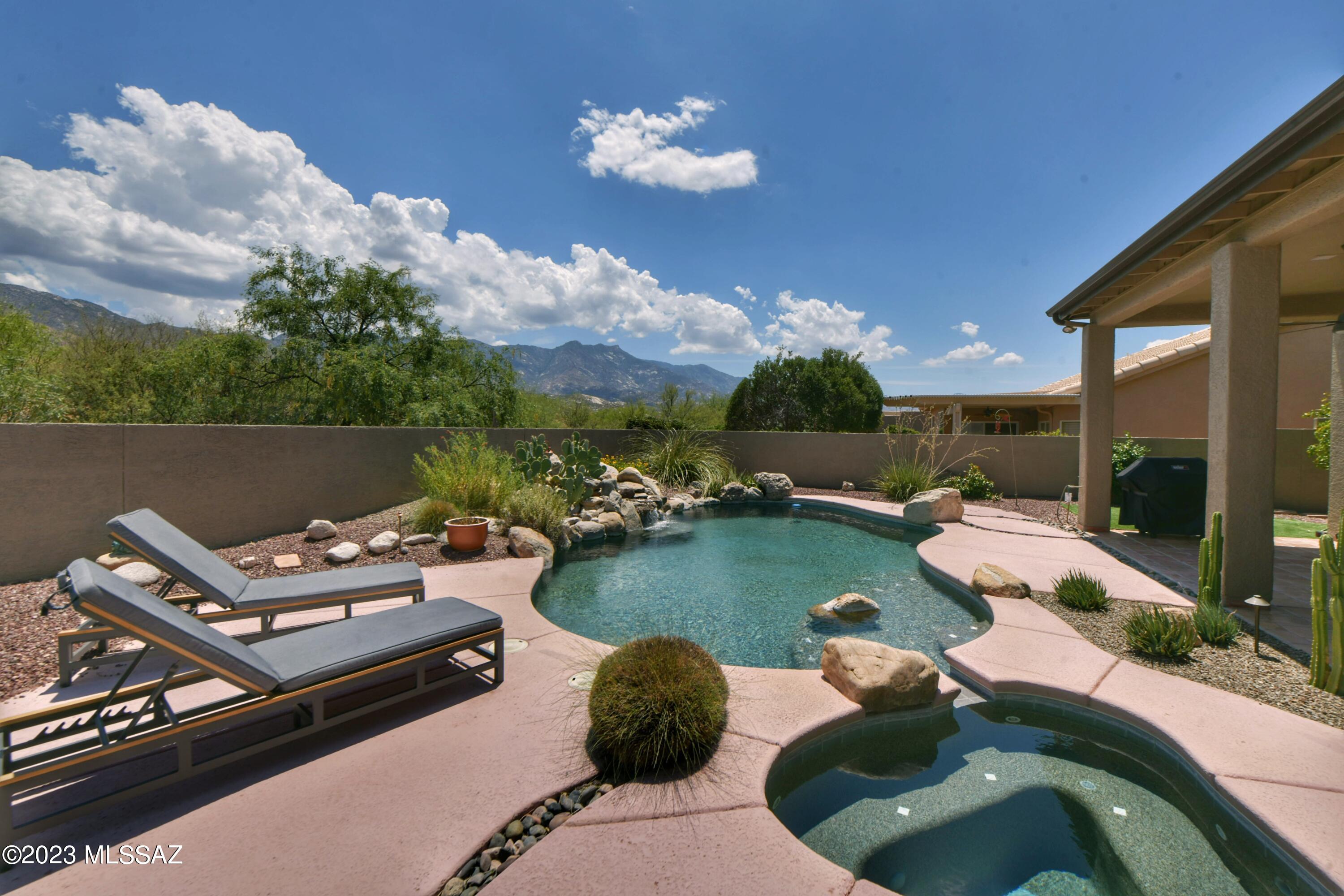 Saddlebrooke - Residential