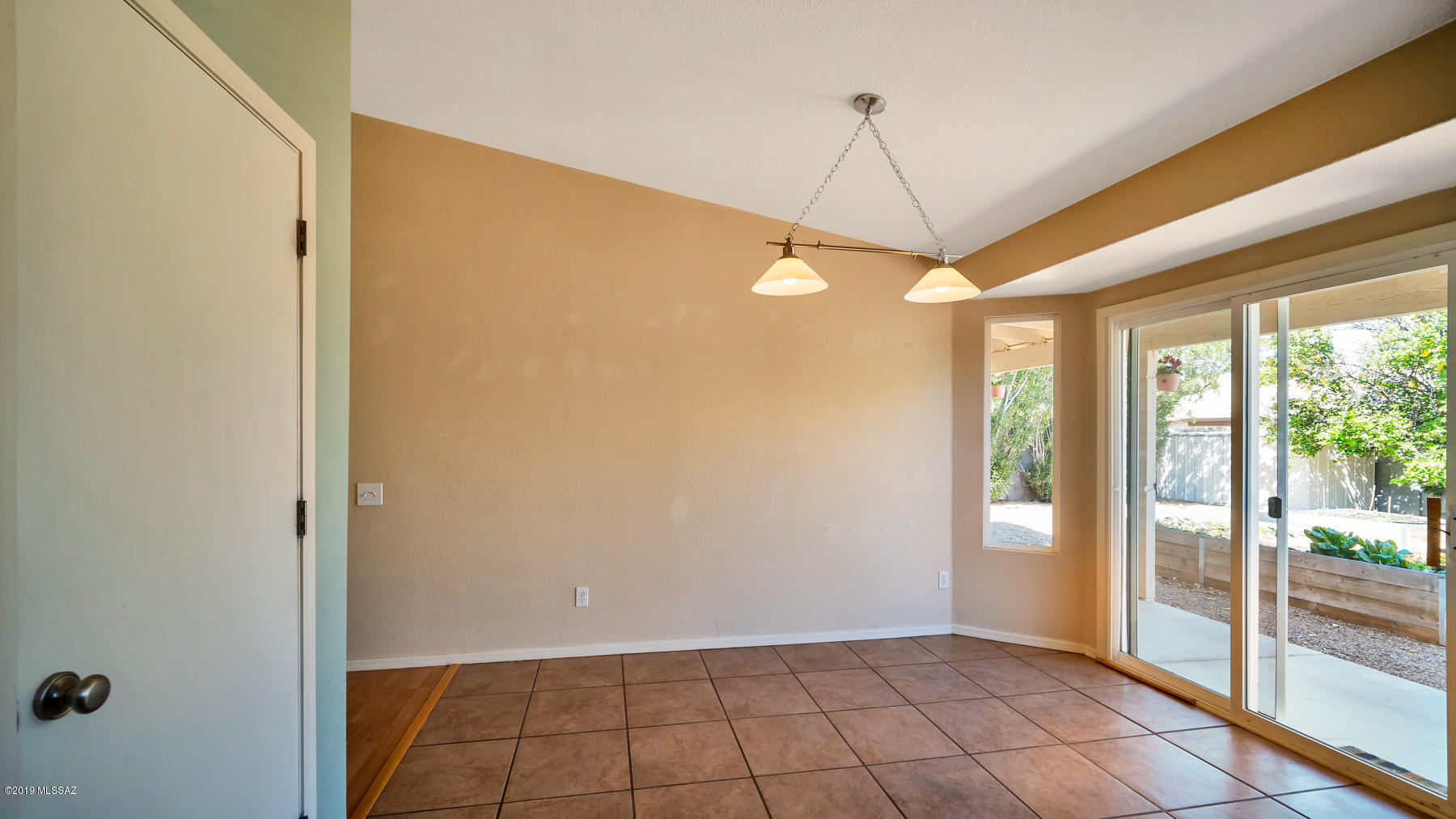 Silver Moon (1-101) - Residential