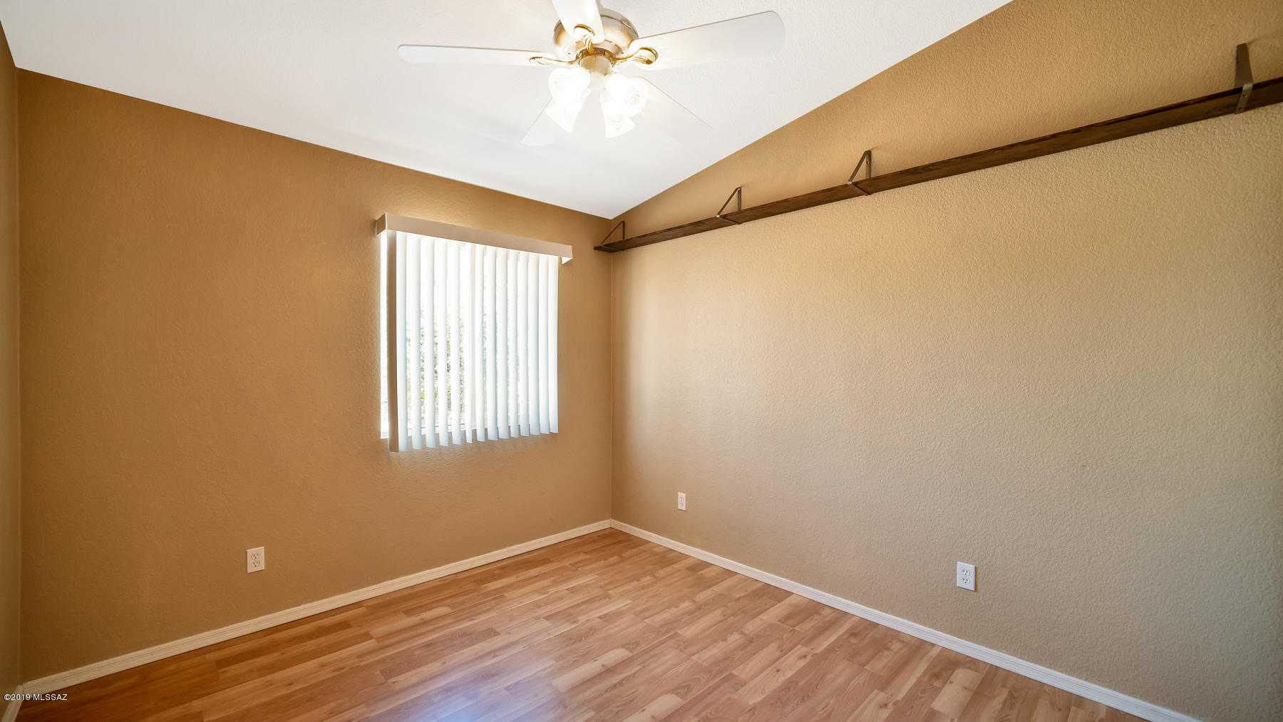 Silver Moon (1-101) - Residential