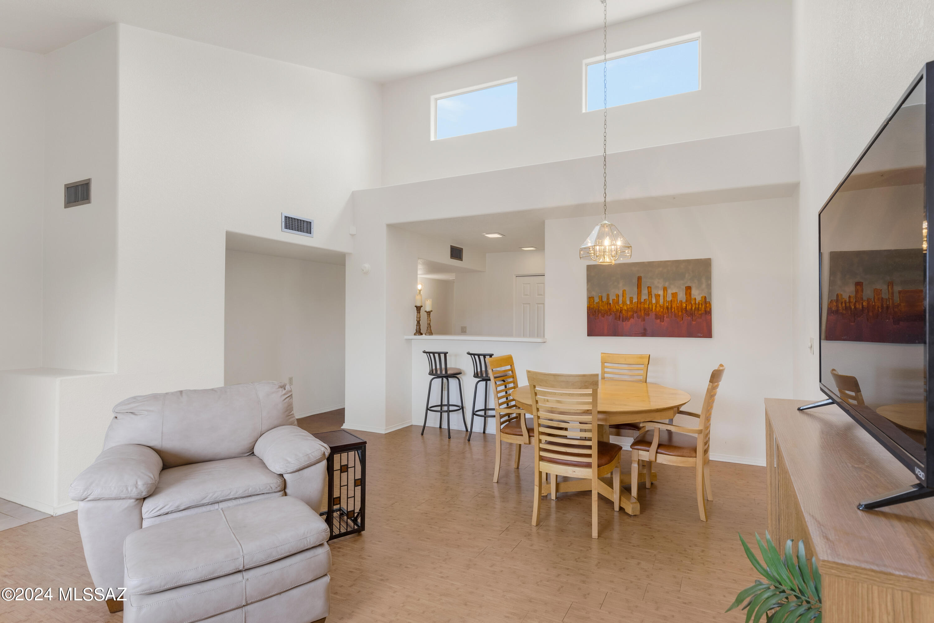 La Cholla Hills(1-313) - Residential