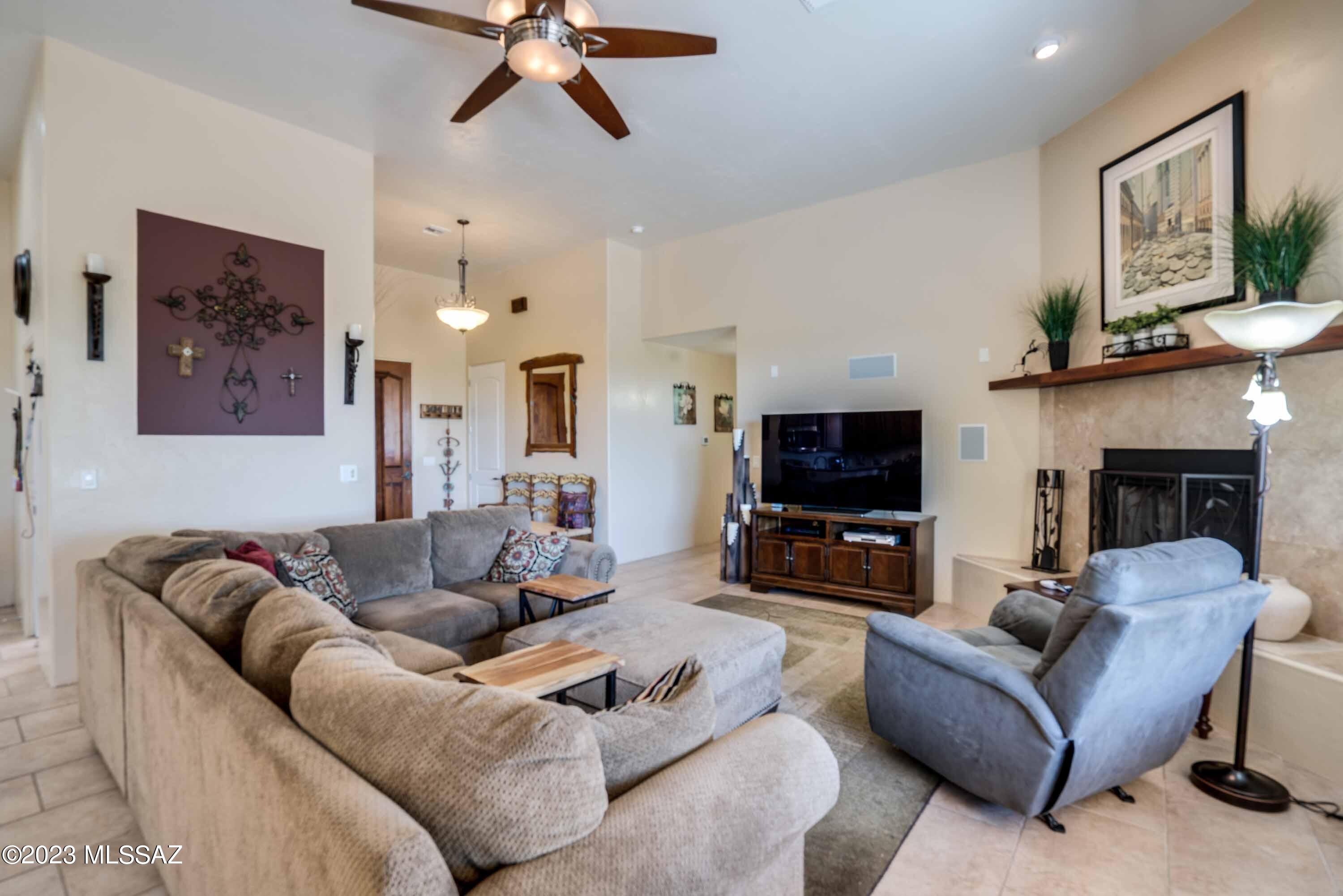 New Tucson Unit NO. 4 (1-203) - Residential