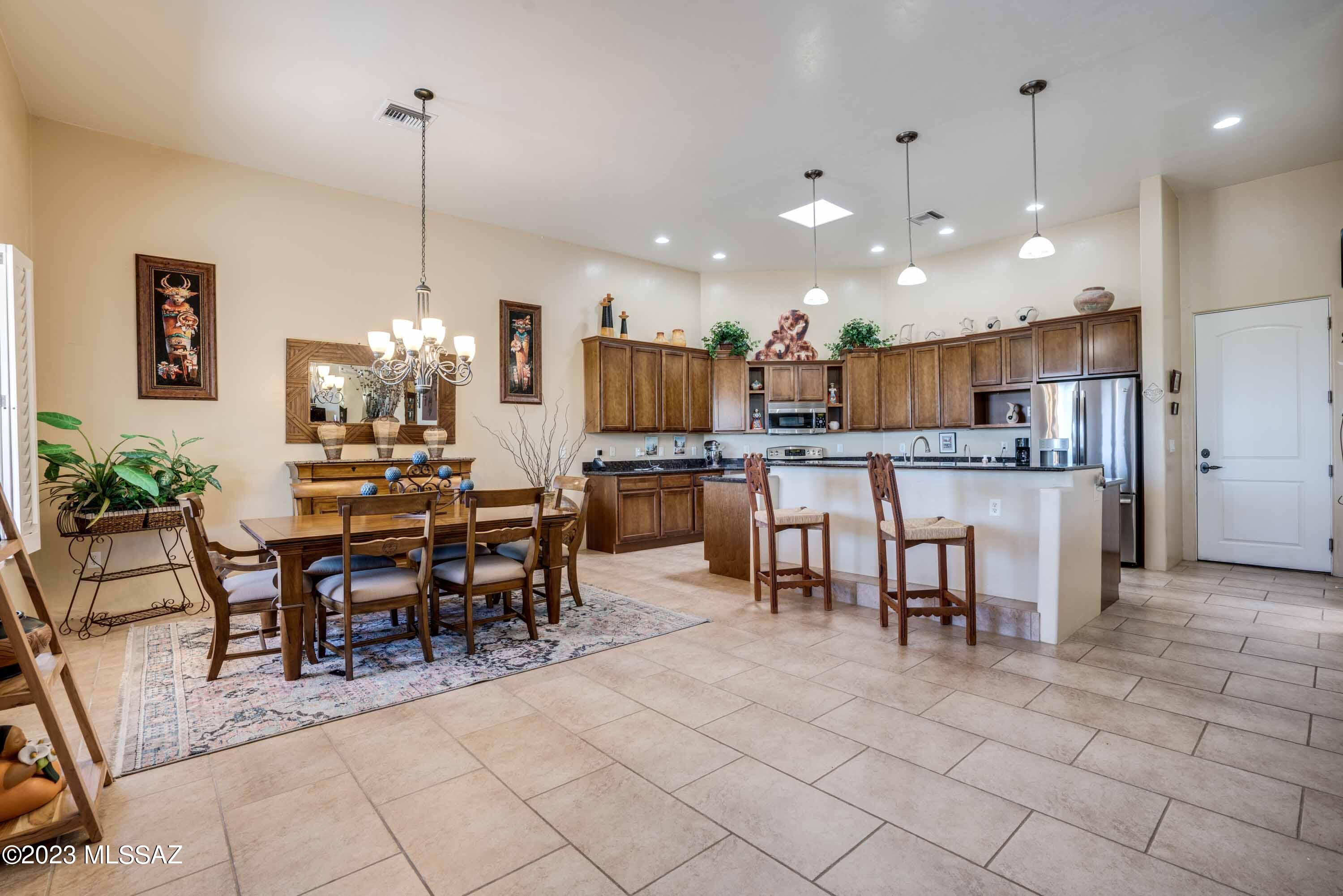 New Tucson Unit NO. 4 (1-203) - Residential