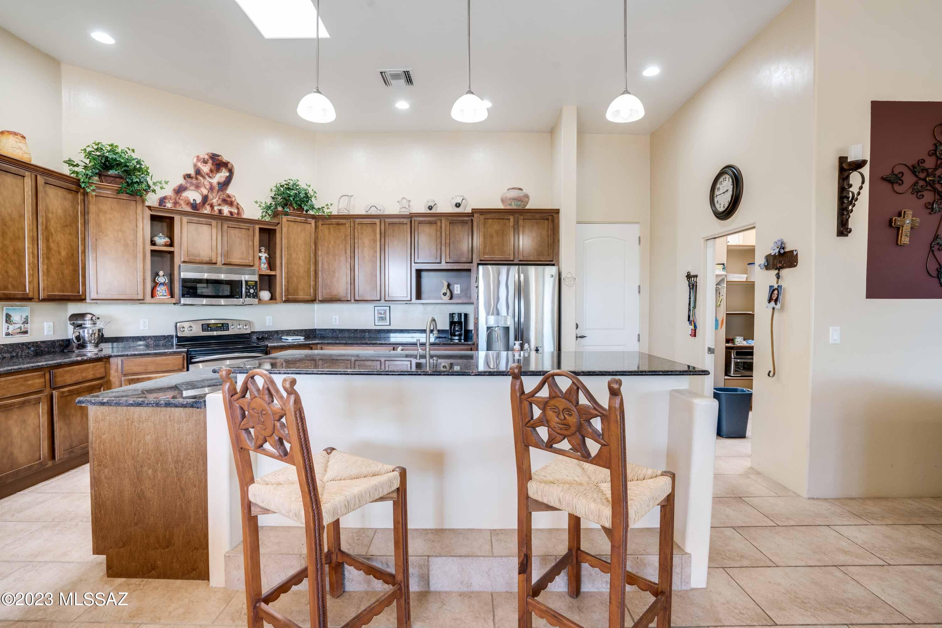 New Tucson Unit NO. 4 (1-203) - Residential