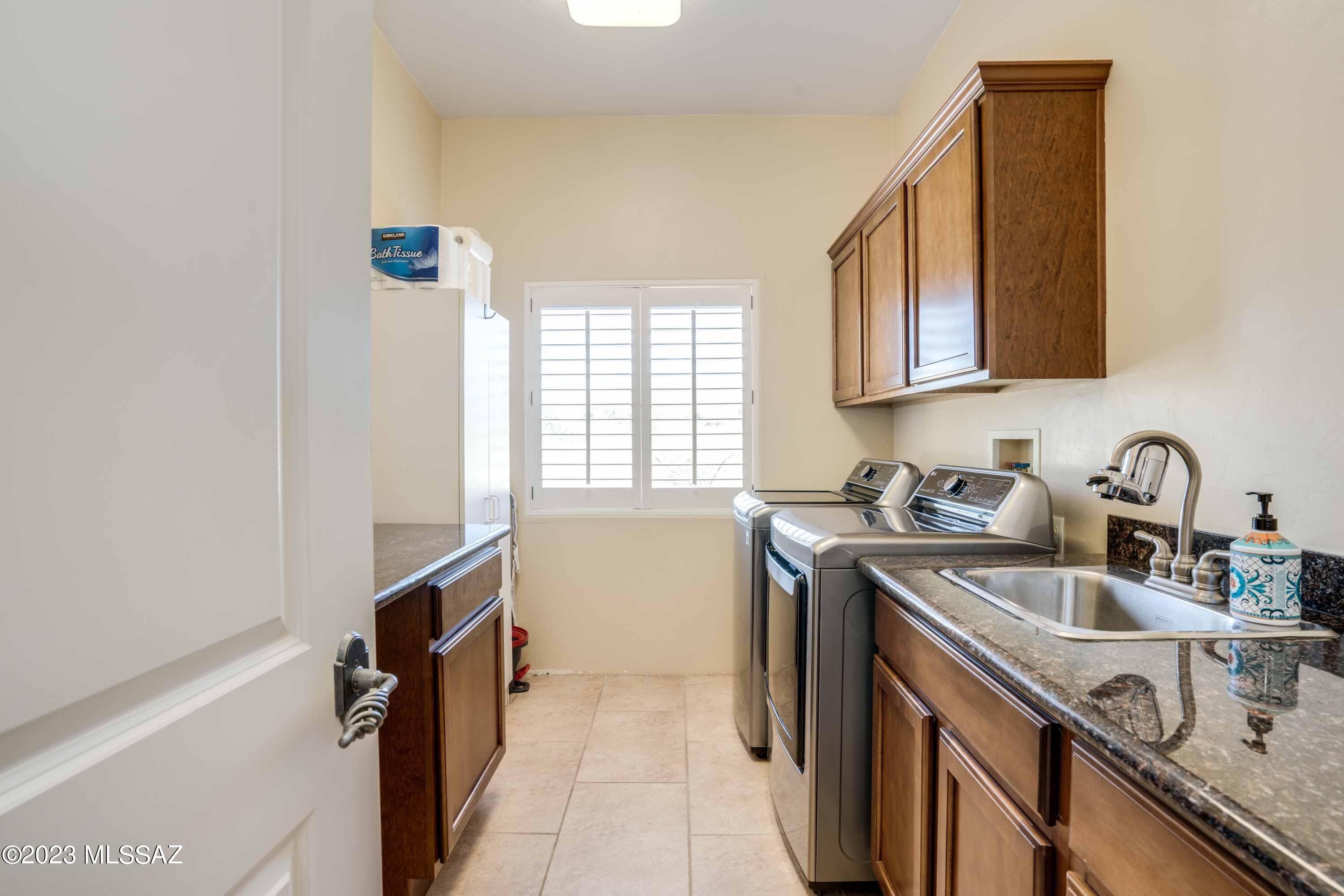 New Tucson Unit NO. 4 (1-203) - Residential