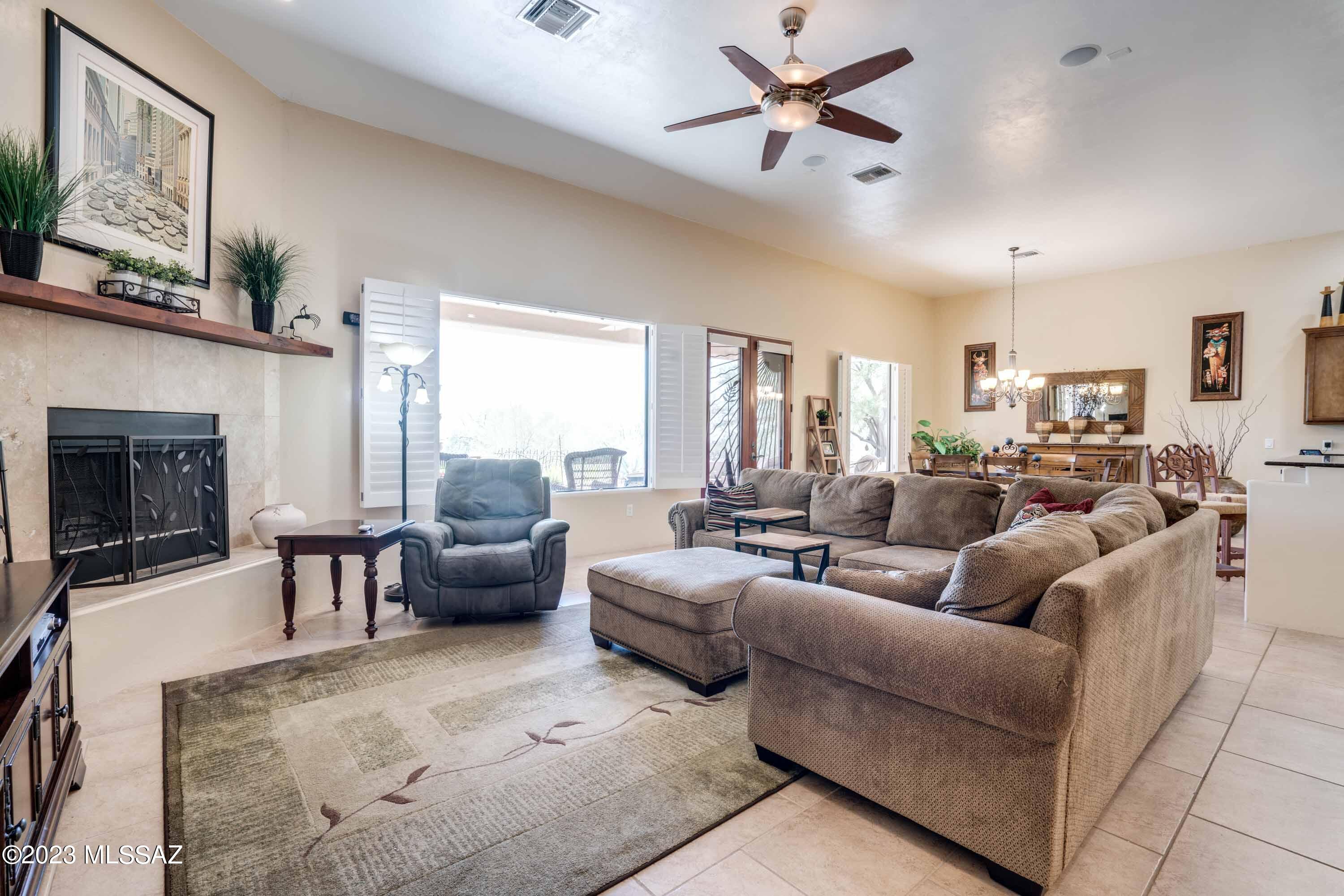 New Tucson Unit NO. 4 (1-203) - Residential