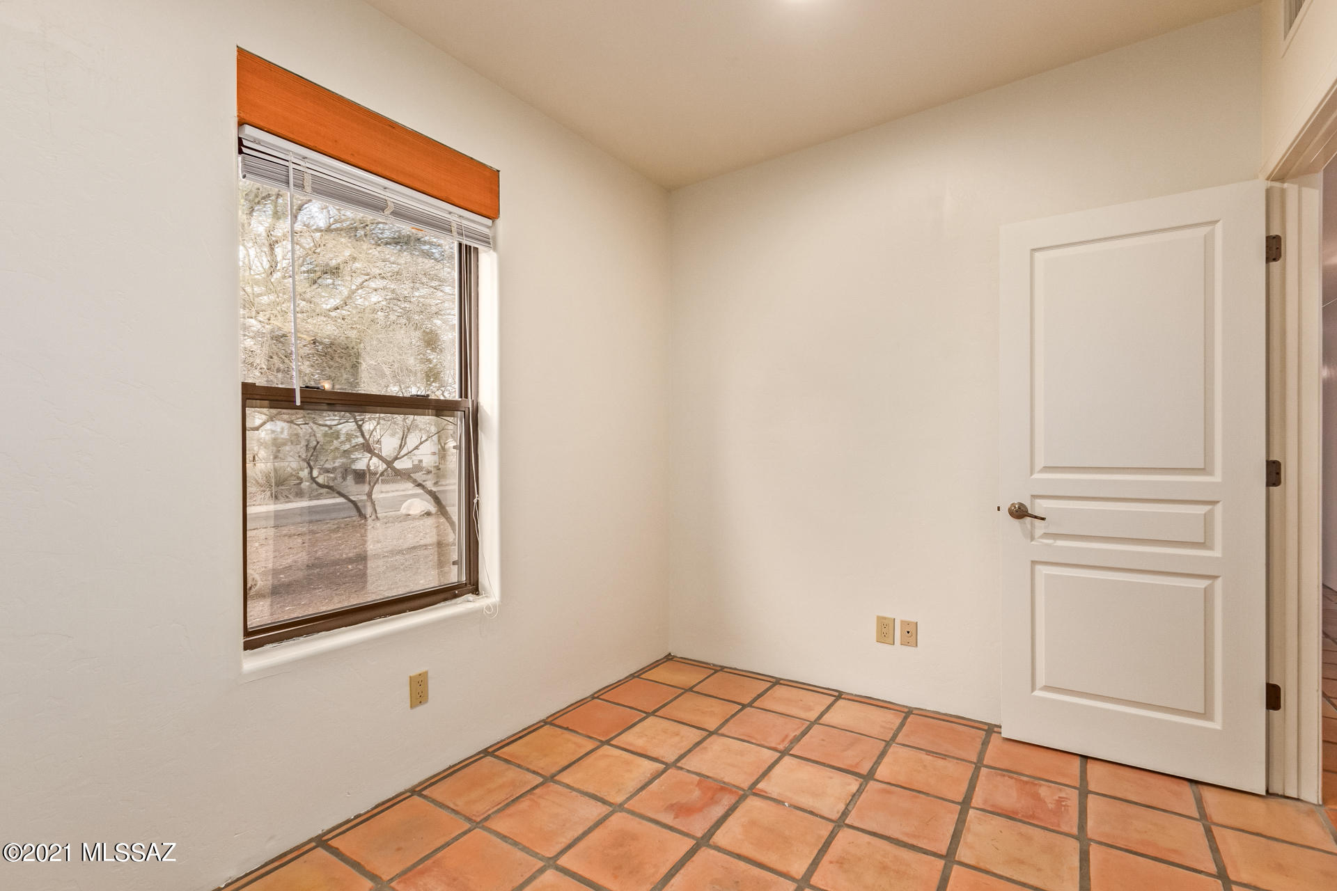 New Tucson Unit NO. 23 (140-261) - Residential