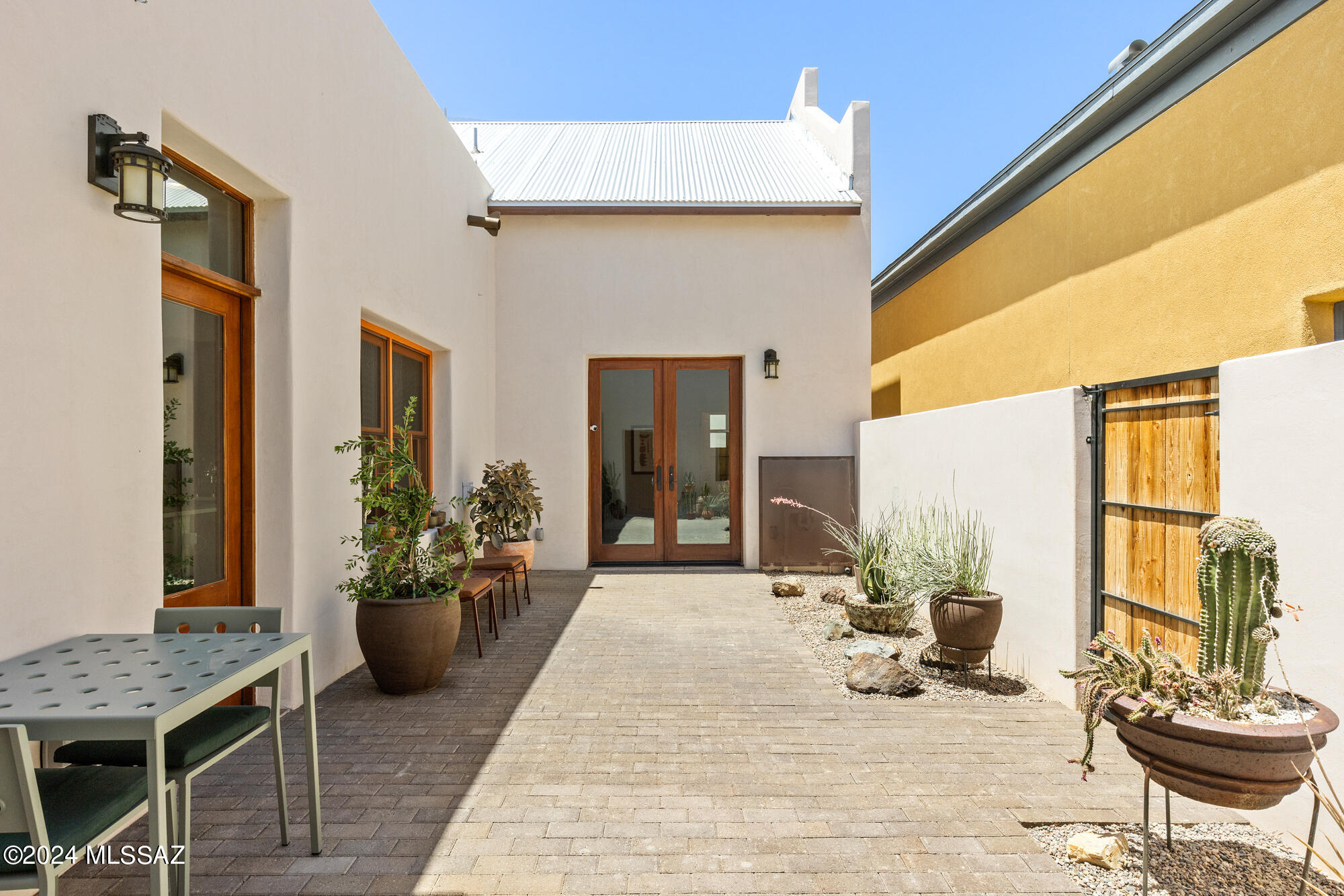 Kennedy & Meyer Townhomes - Residential