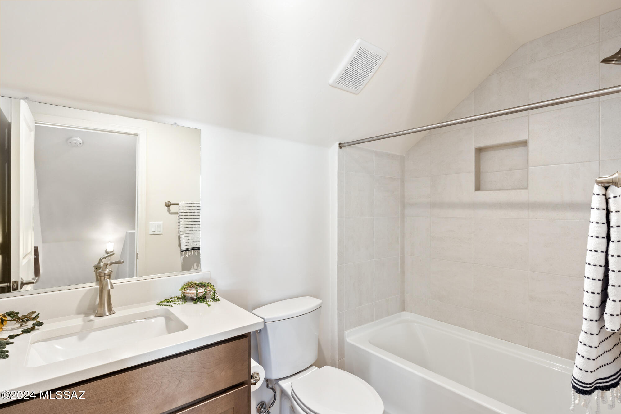 Kennedy & Meyer Townhomes - Residential