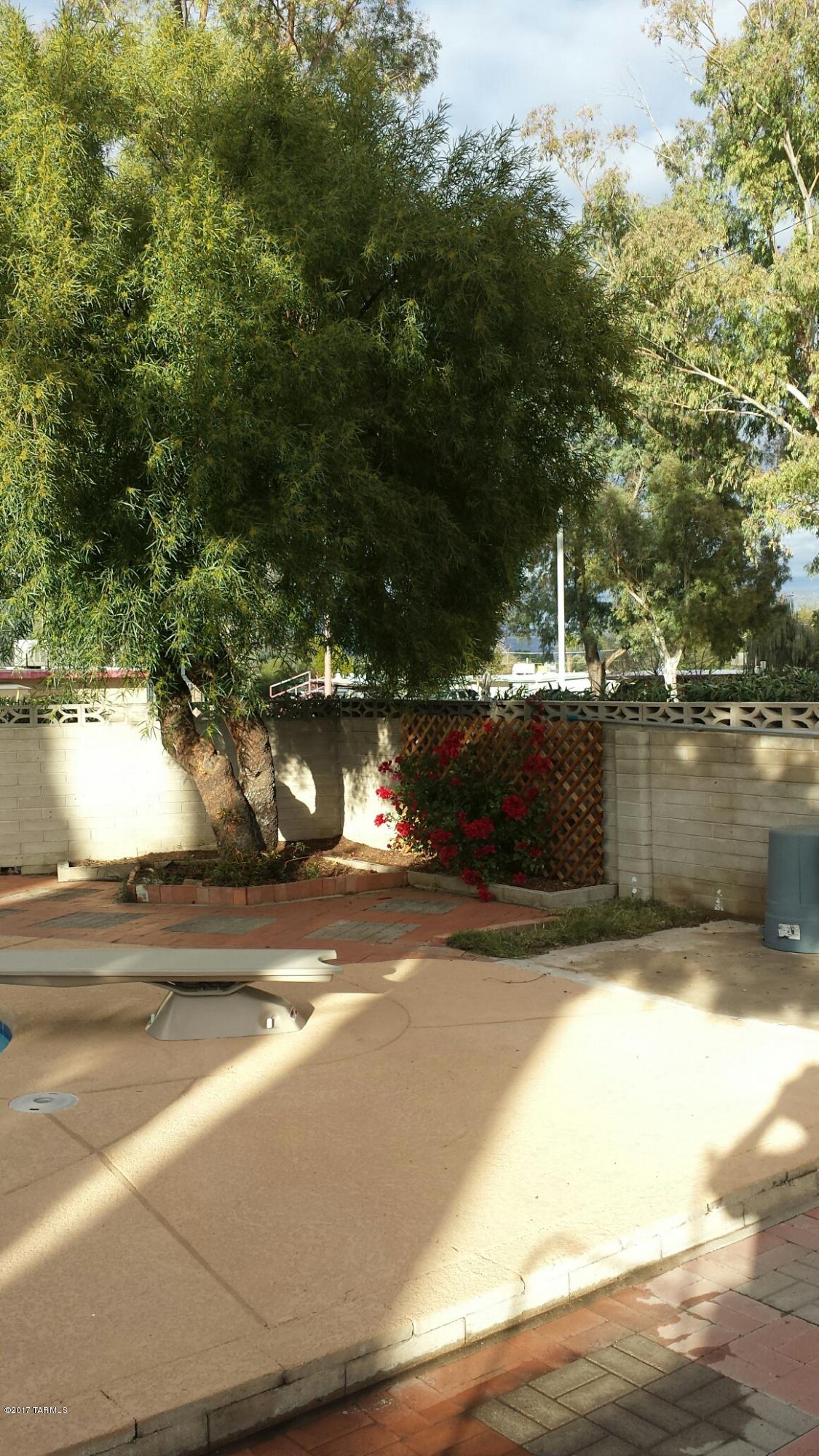 Vista Del Prado (1-274) - Residential