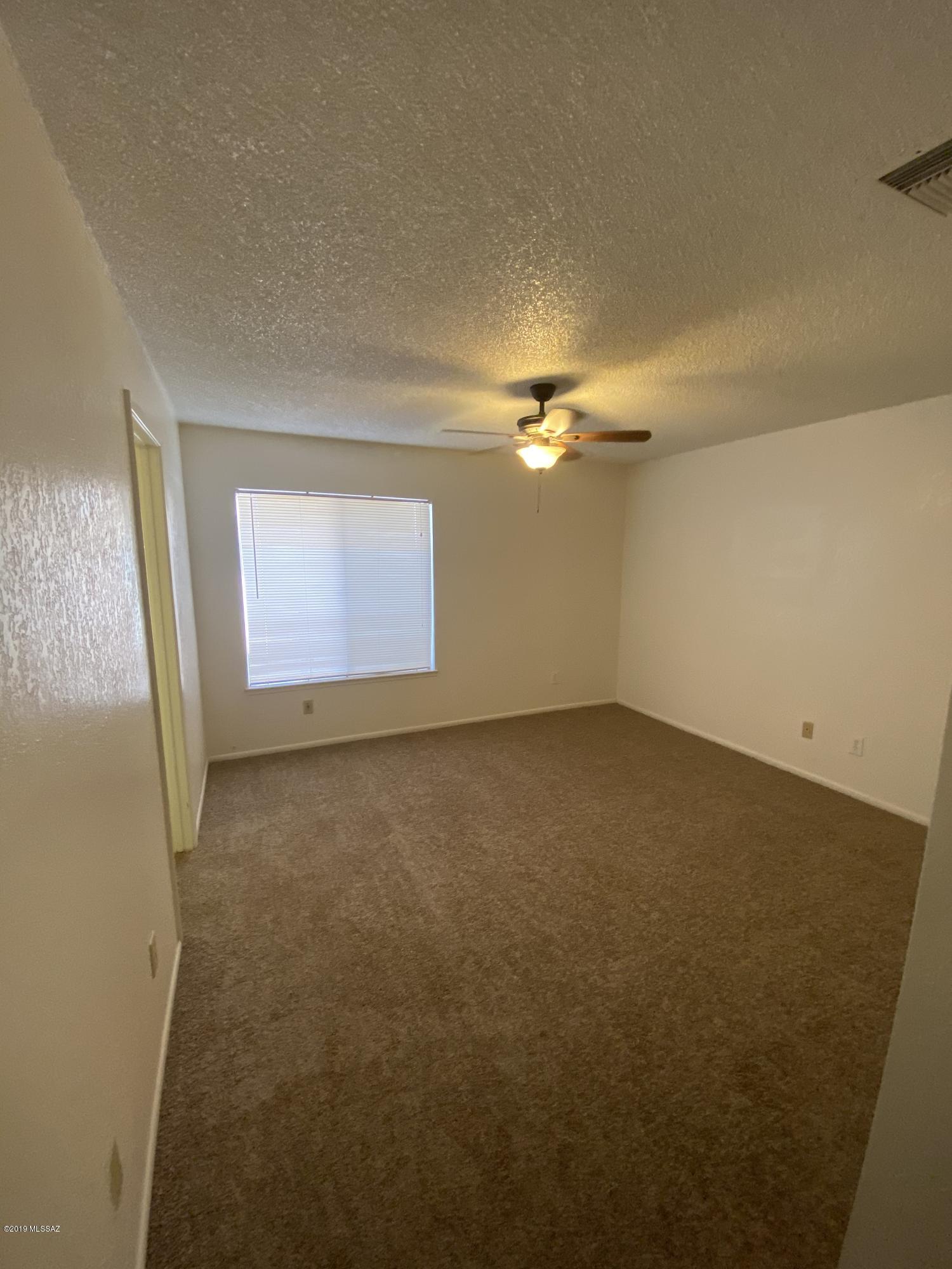 Mission West (1-370) - Residential