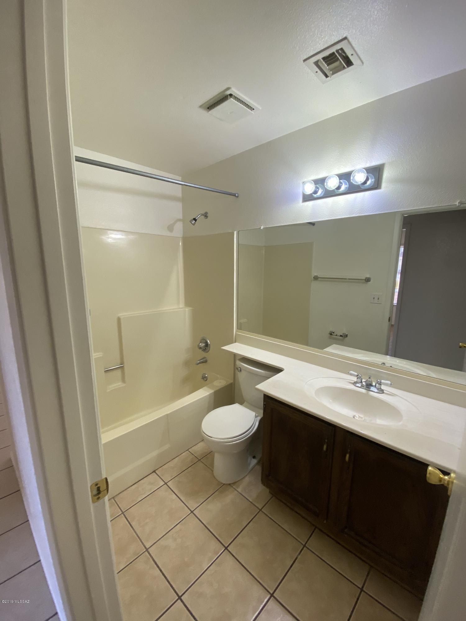 Mission West (1-370) - Residential