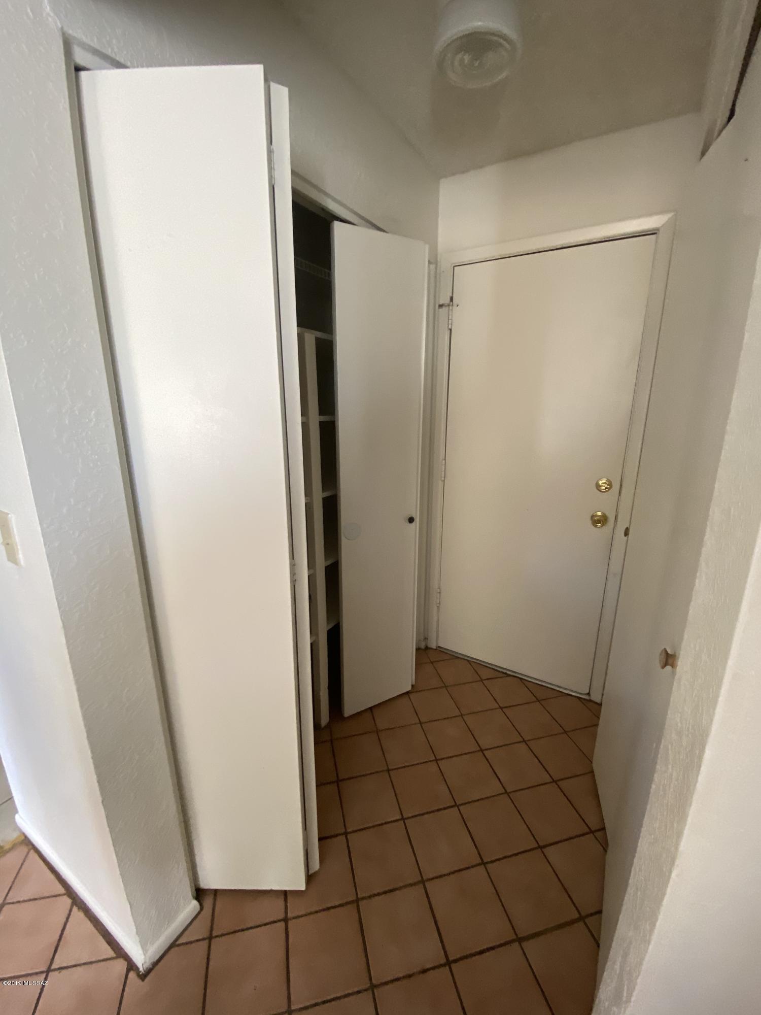 Mission West (1-370) - Residential