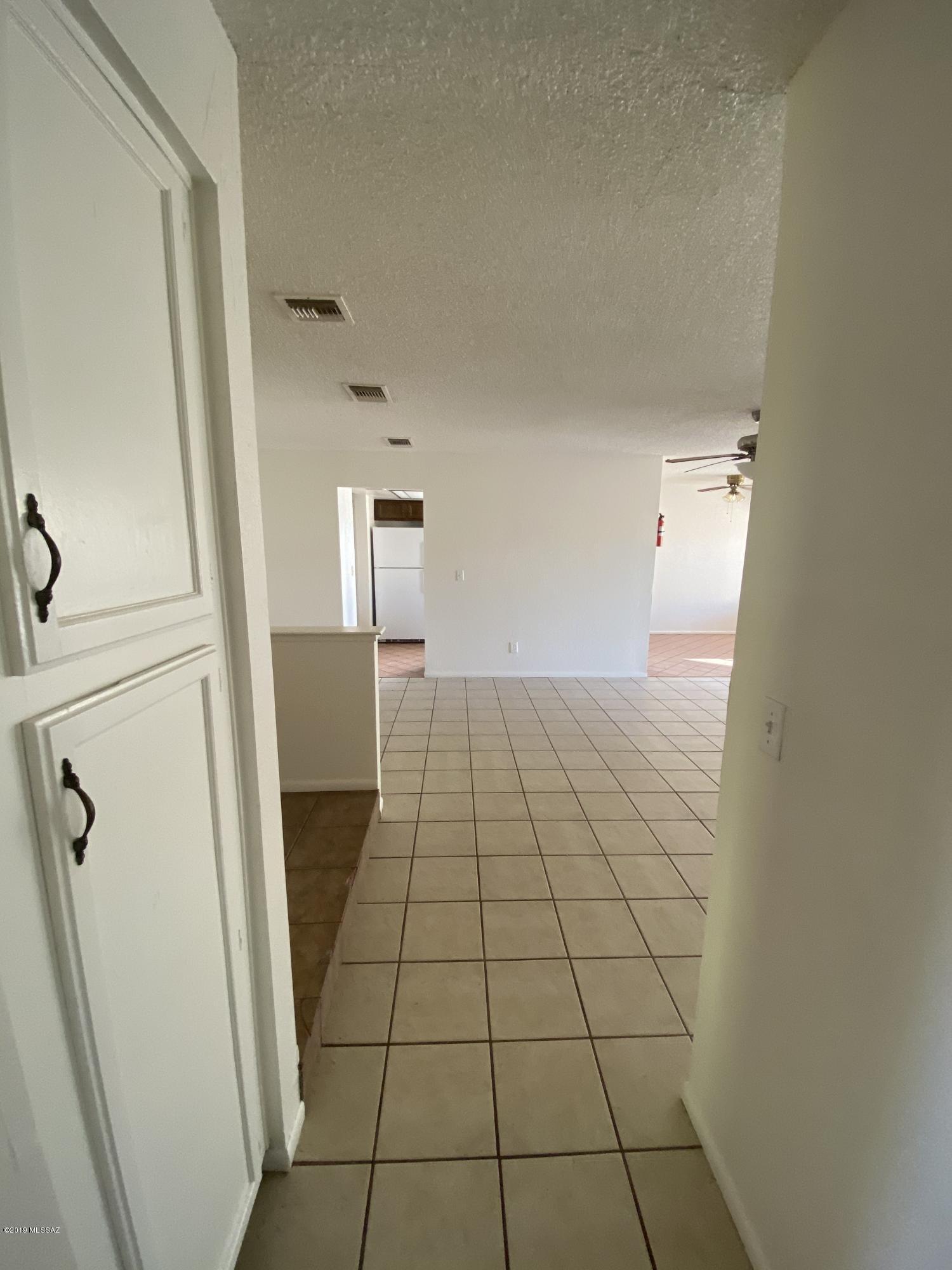 Mission West (1-370) - Residential