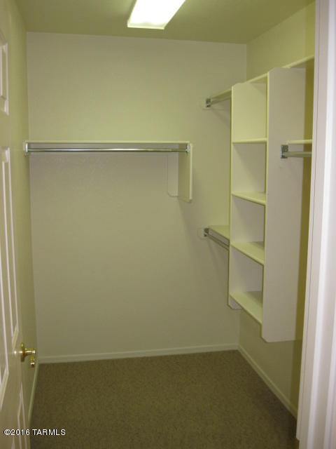 Riverhaven (1-373) - Residential Lease
