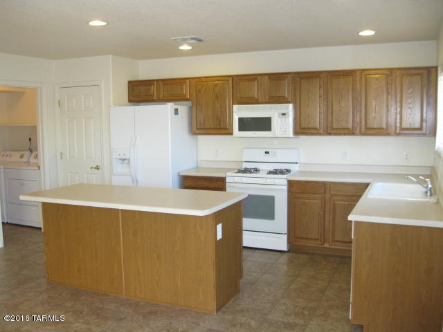 Riverhaven (1-373) - Residential Lease