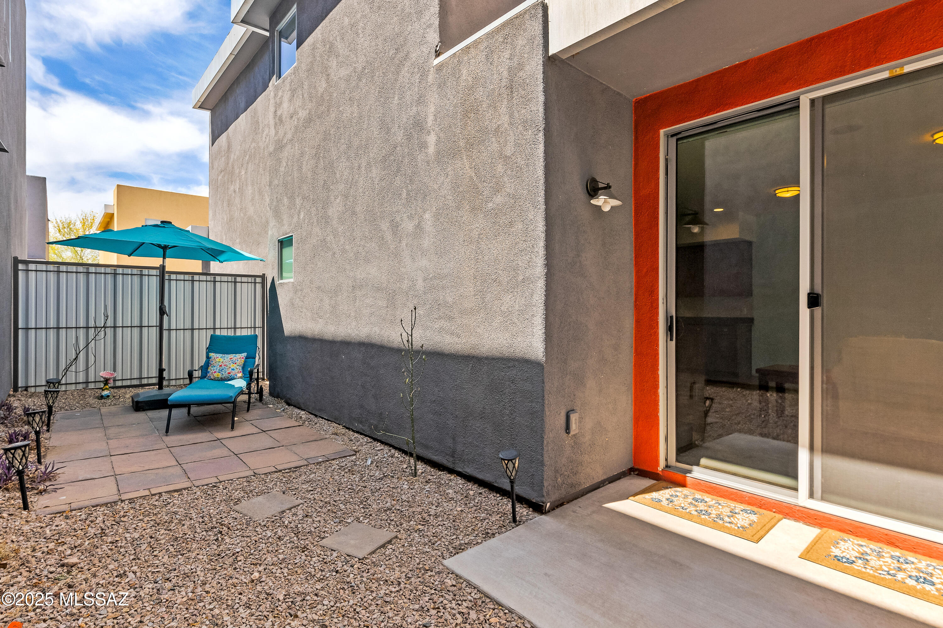 Park Modern SQ20153240738 - Residential