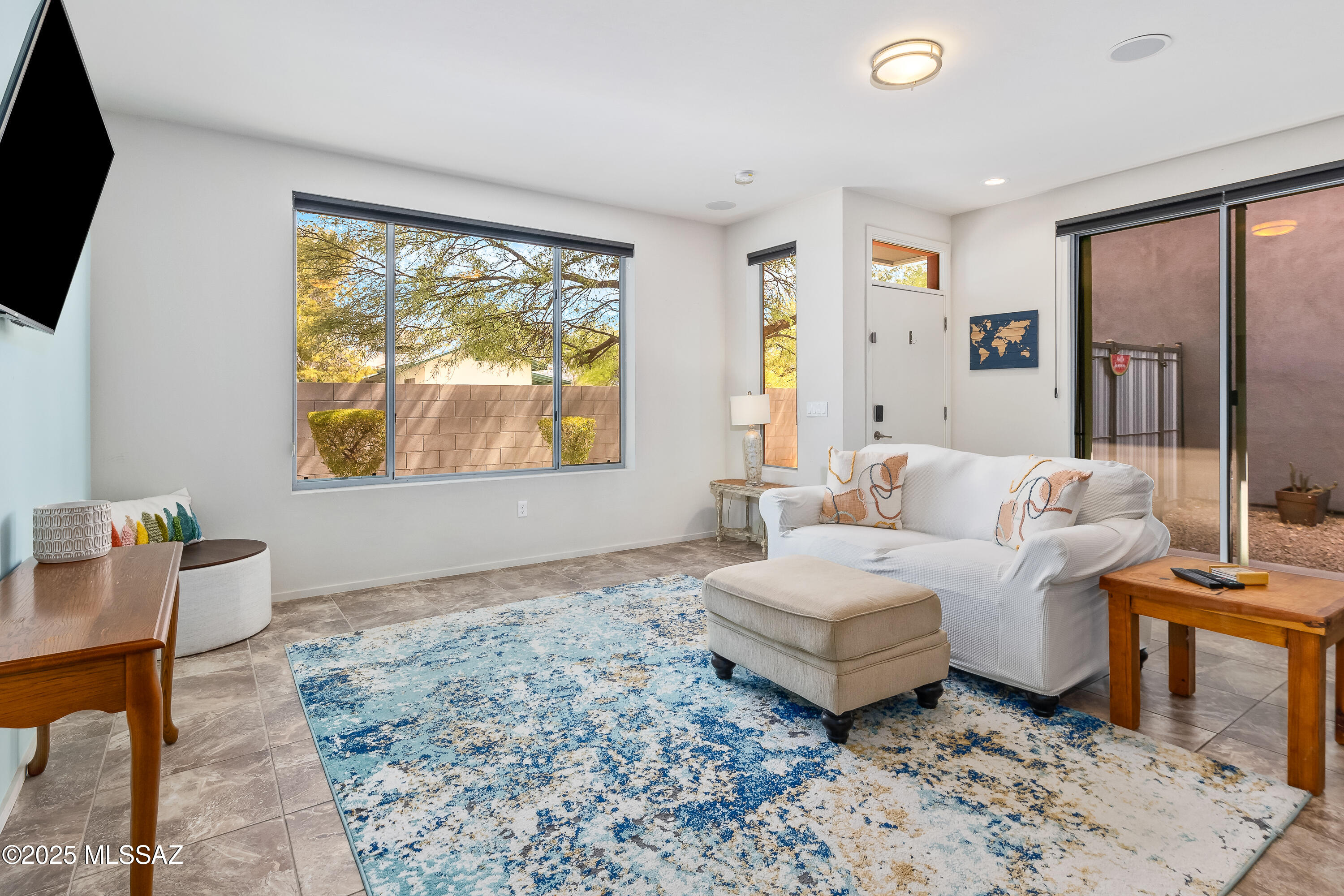 Park Modern SQ20153240738 - Residential