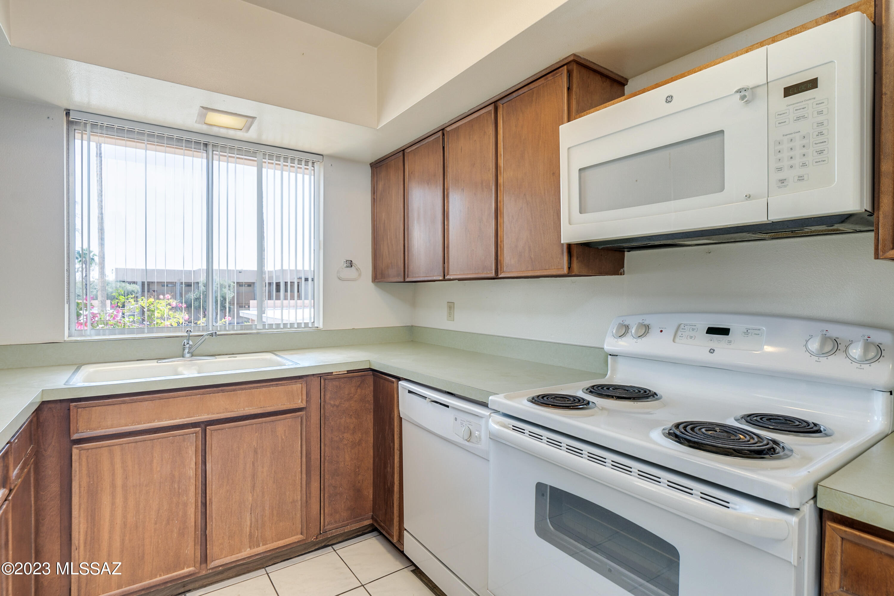 Country Club Heights - Residential