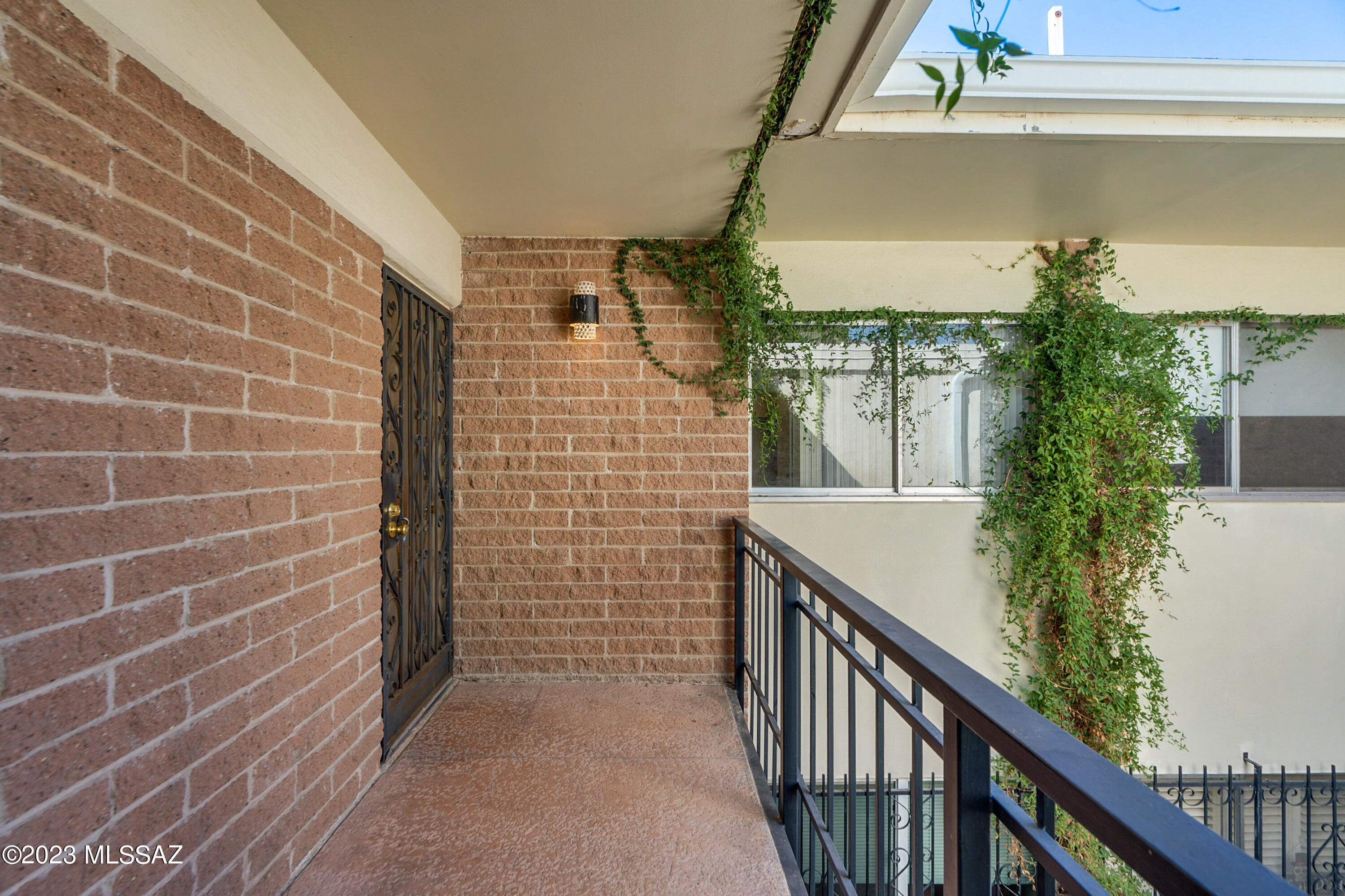 Country Club Heights - Residential