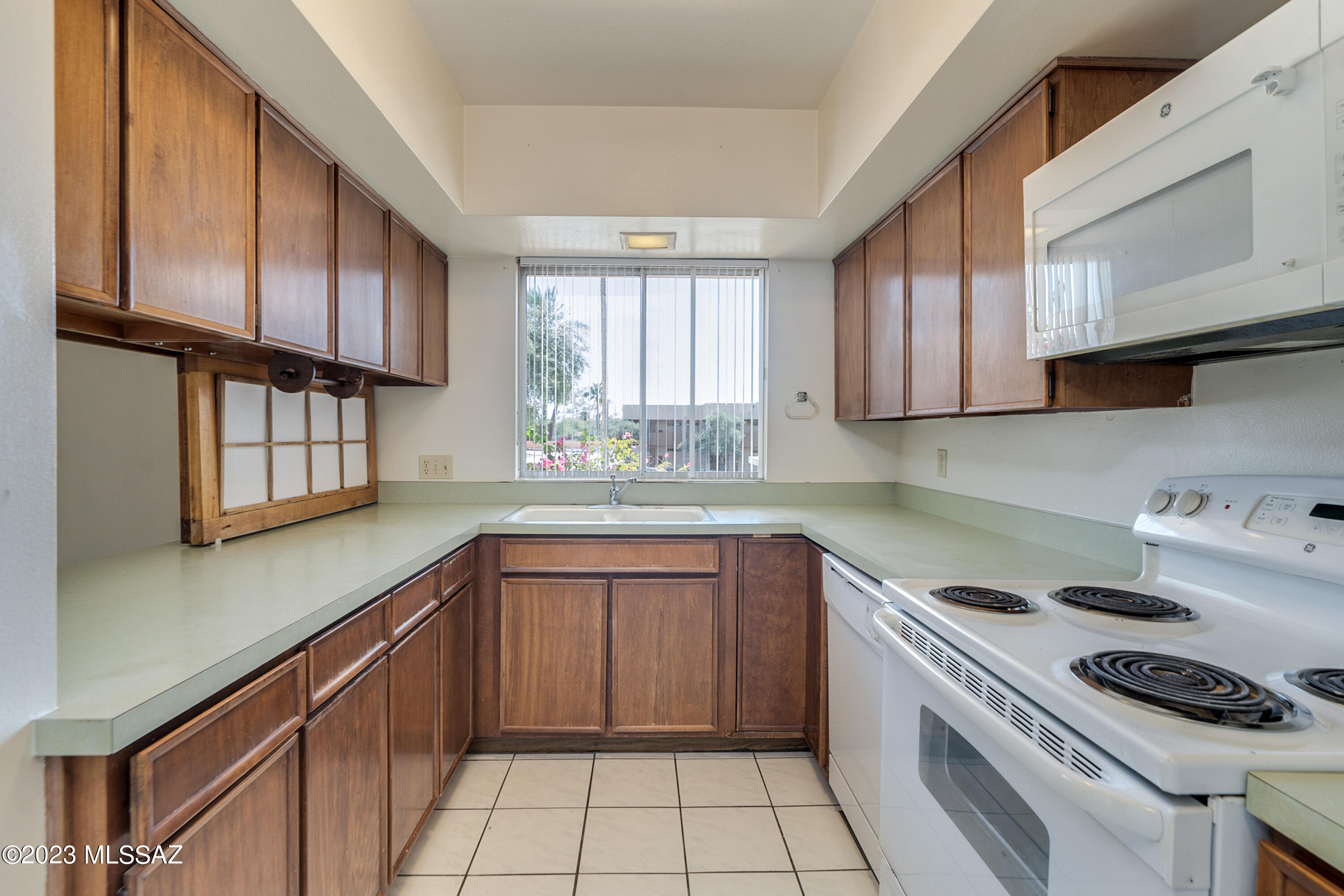 Country Club Heights - Residential