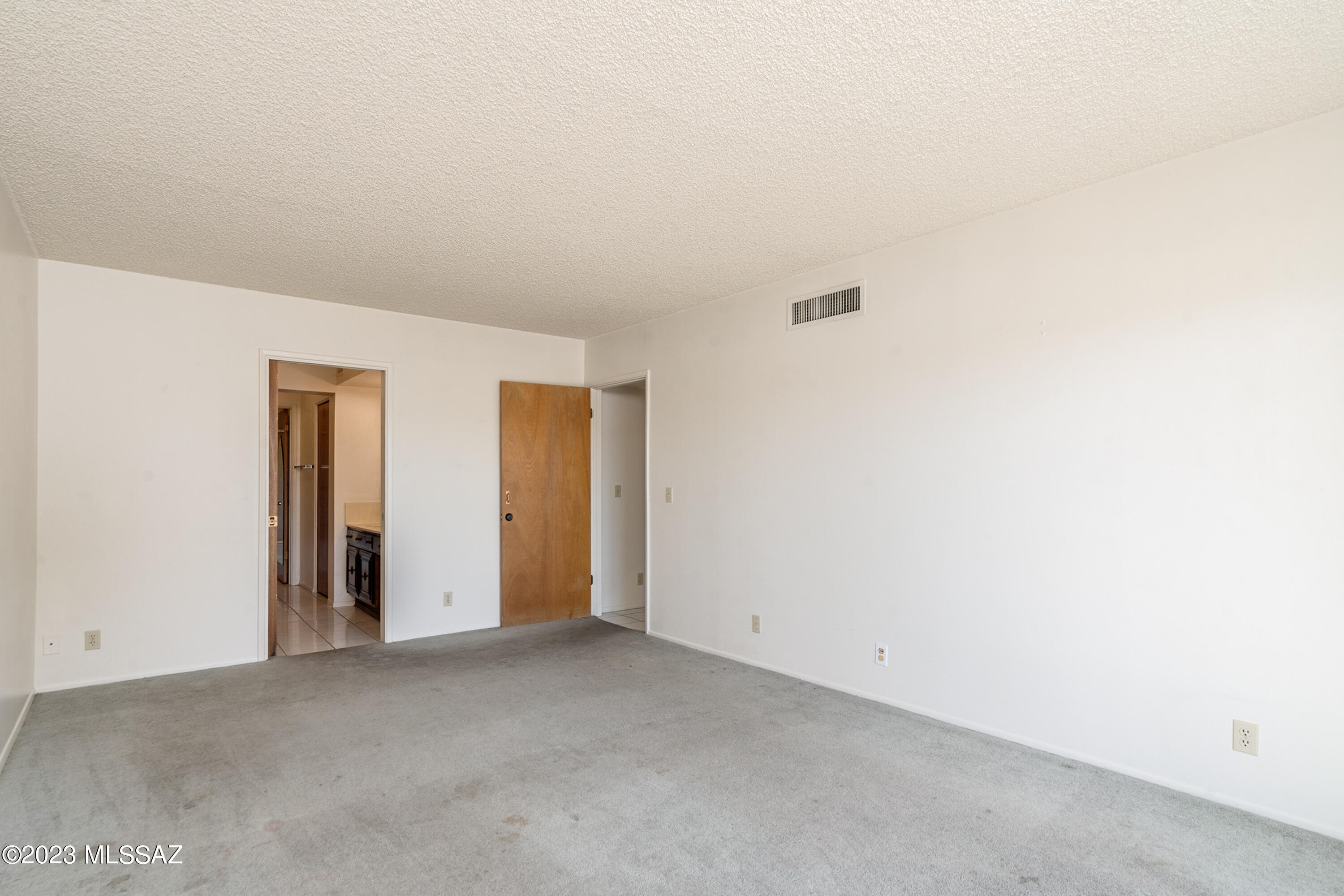 Country Club Heights - Residential