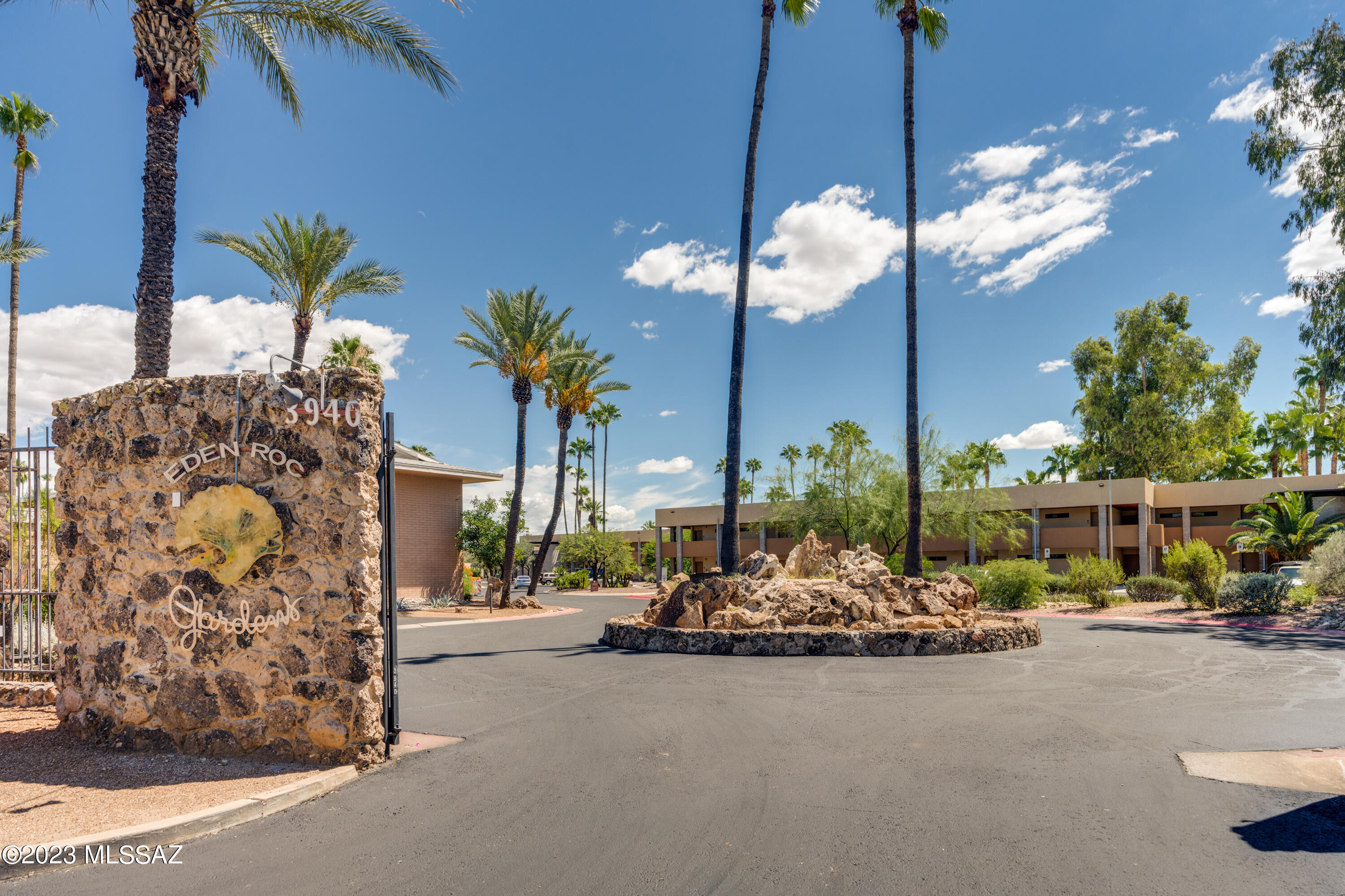 Country Club Heights - Residential