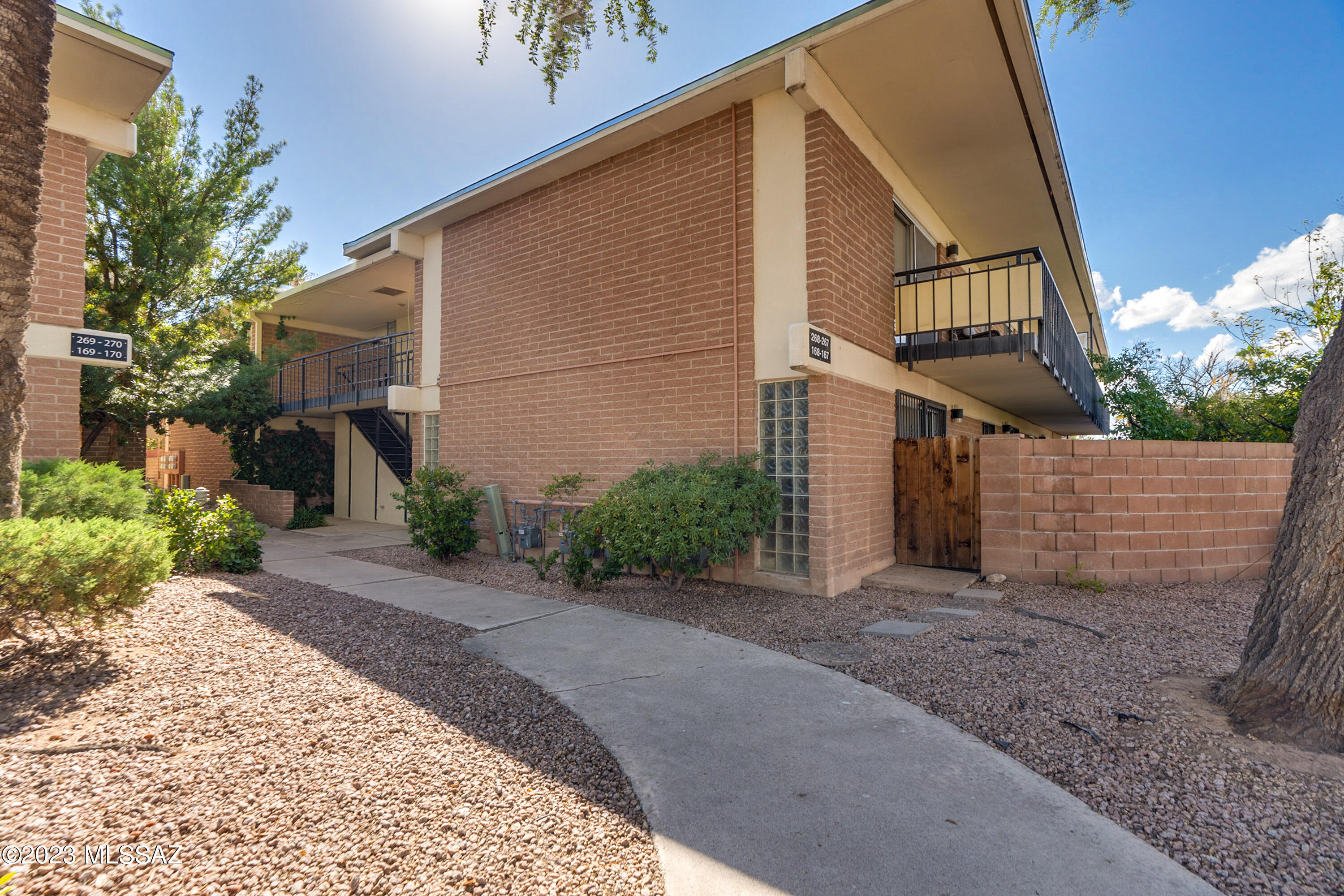 Country Club Heights - Residential