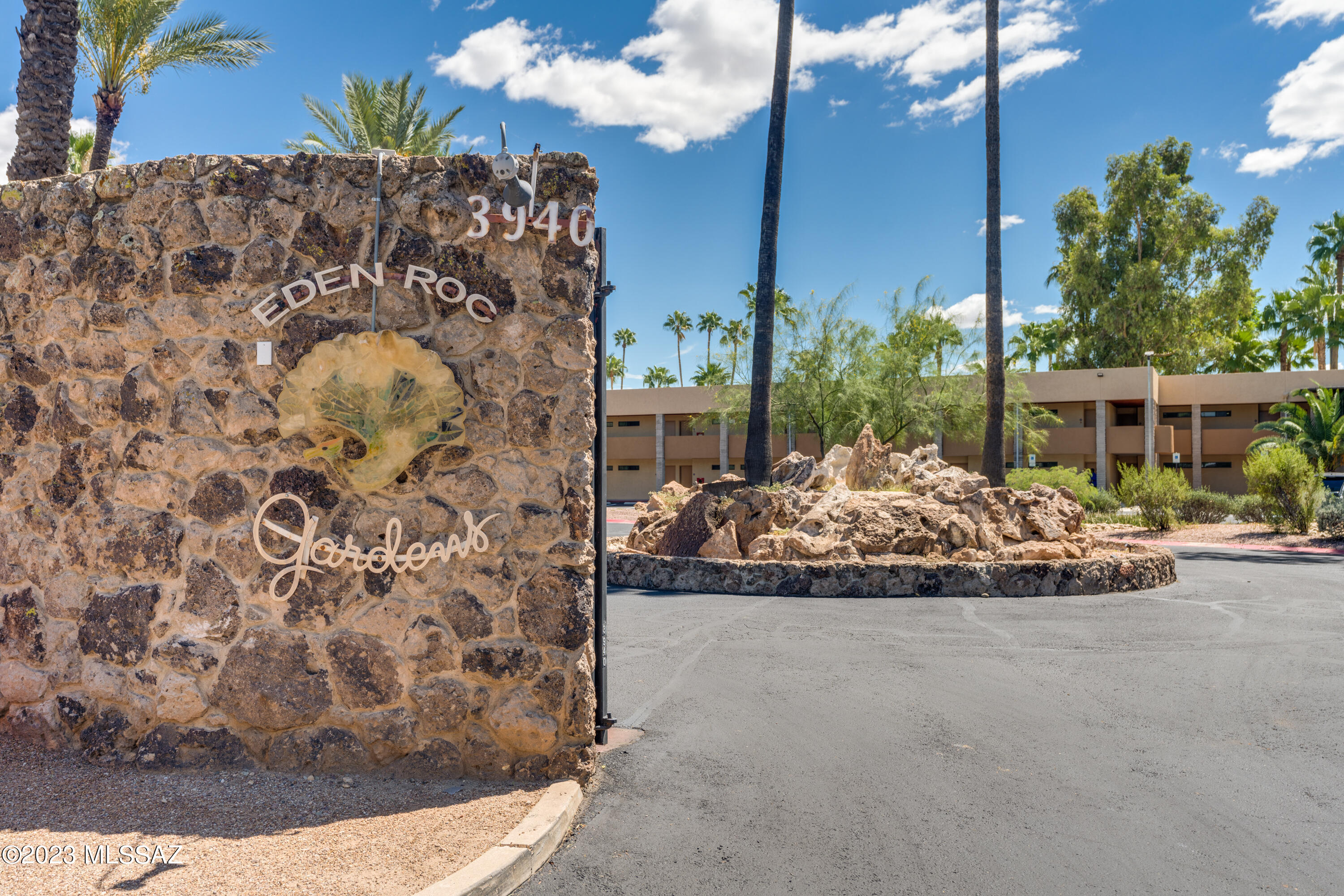 Country Club Heights - Residential