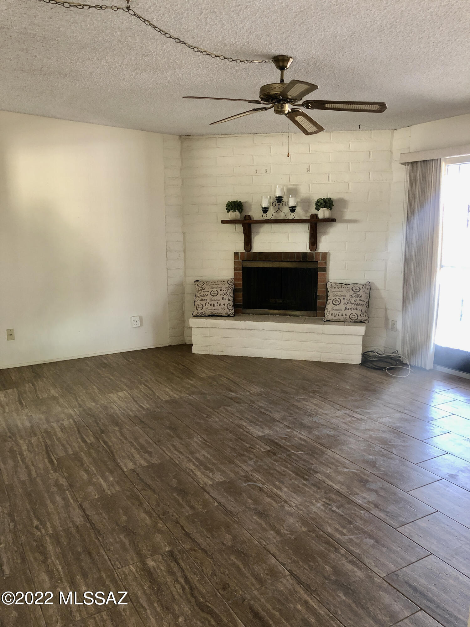 Broadway East (1-112) - Residential