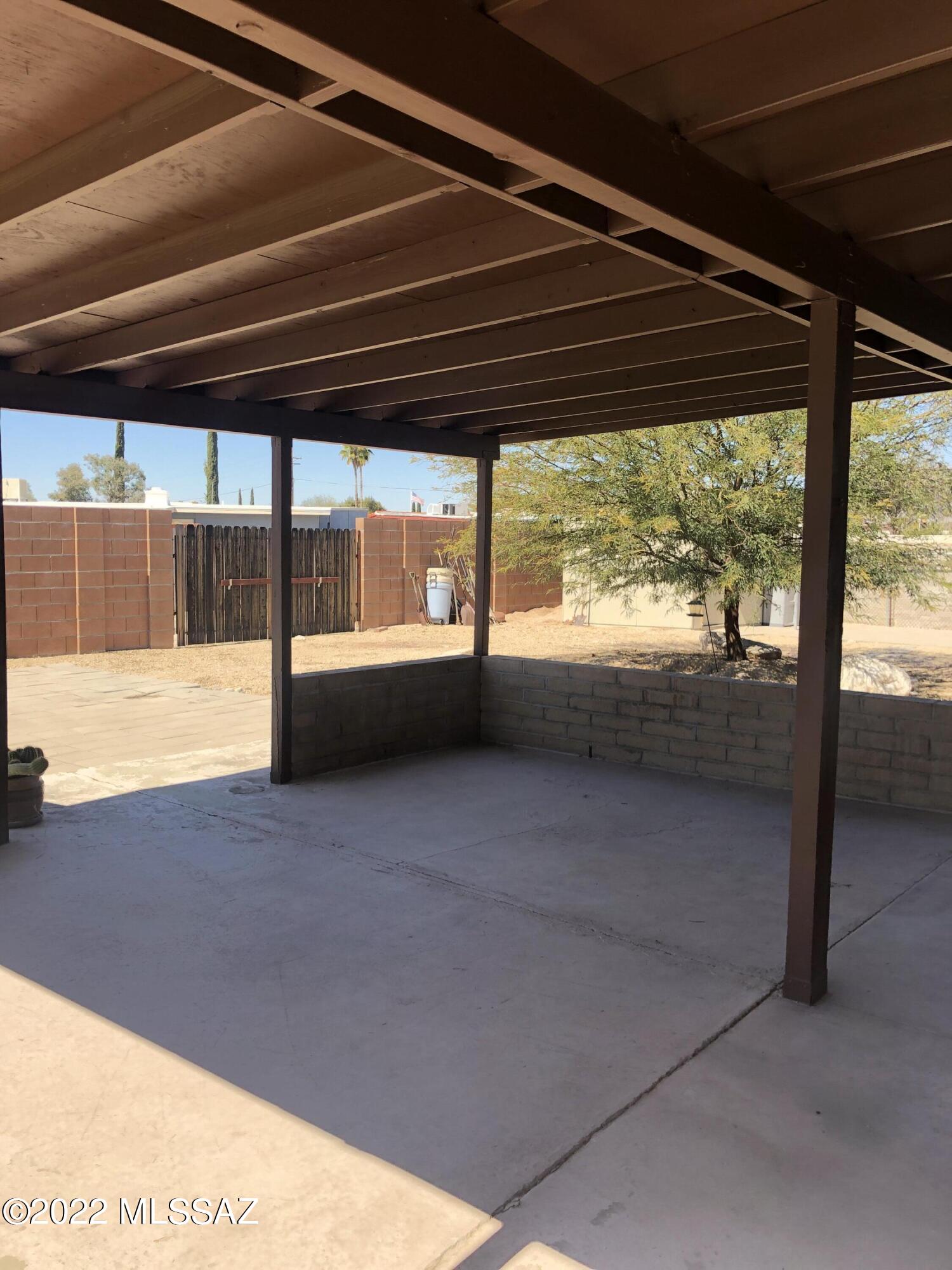 Broadway East (1-112) - Residential
