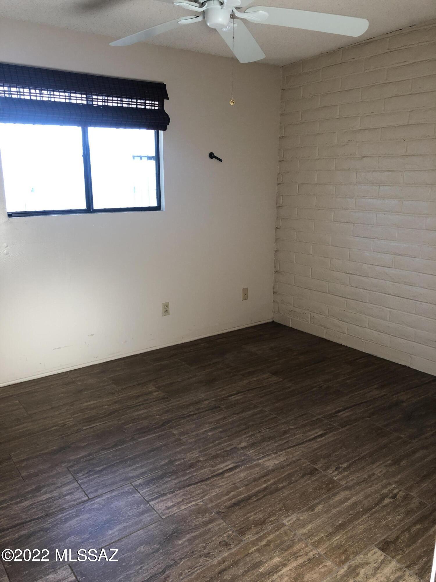 Broadway East (1-112) - Residential
