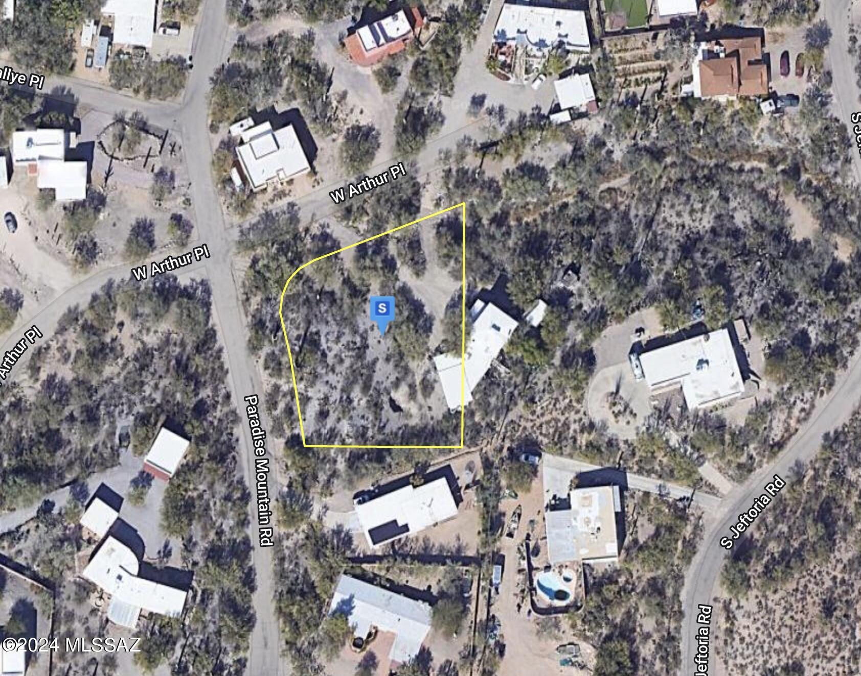This beautiful .544 acre property in the Paradise Mountain community provides you with beautiful views, lots of space and paved roads. This lot appears to have access to some utilities for a quick and easy build. Don't miss out on what could be your new forever home. Out of state investor. Buyer will be responsible to confirm utilities, details listed and any restrictions. Great investment property! Listing is for land only.