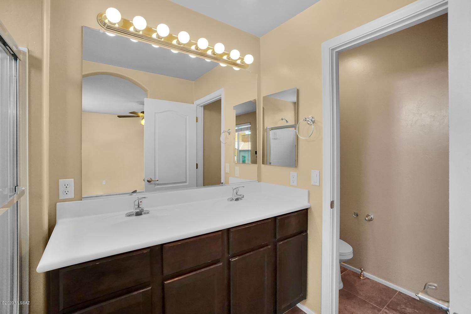 Third Street Promenade Condominium SQ20140240790 - Residential Lease