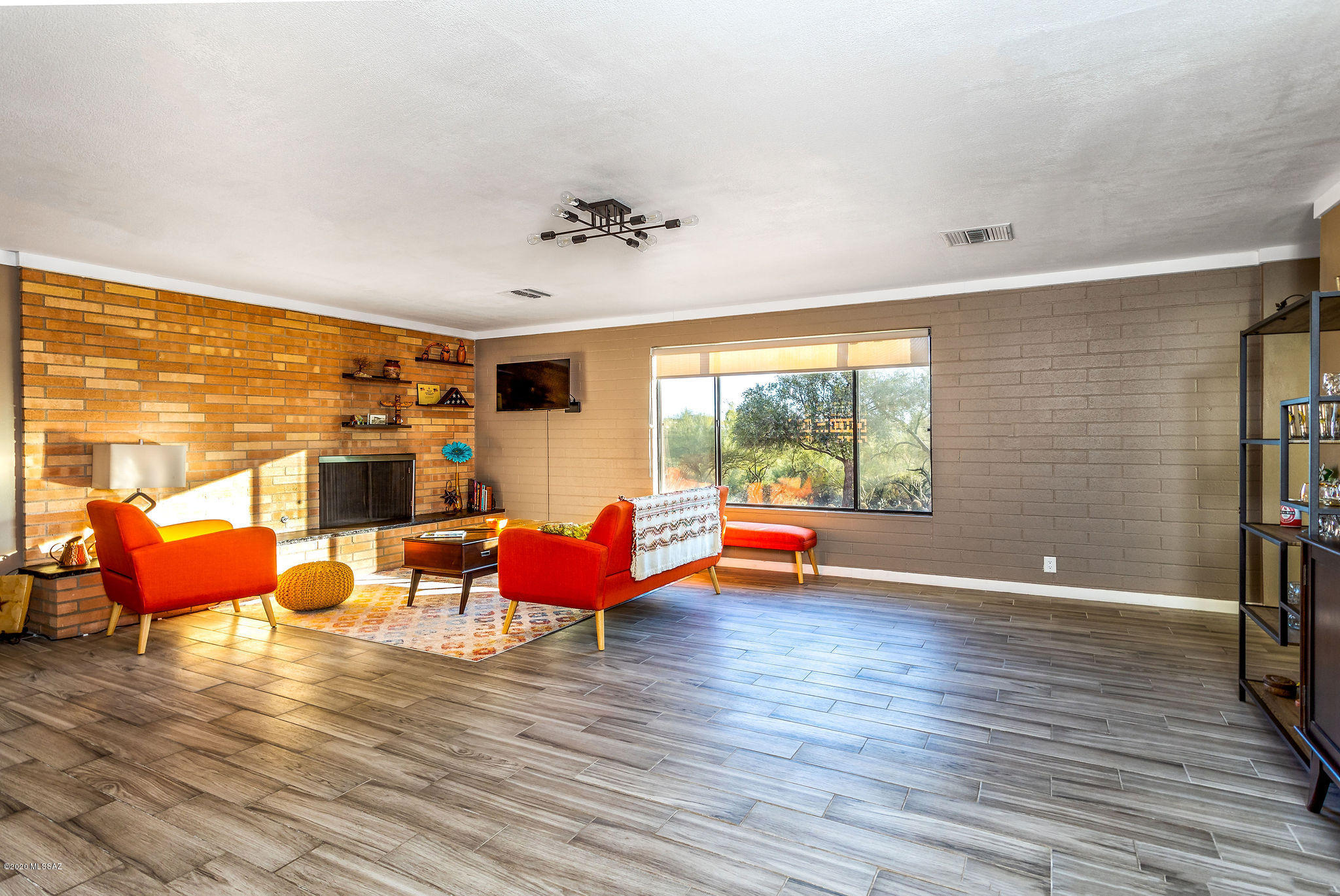 Santa Catalina Estates NO. 4 (1-180) - Residential