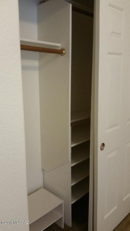 Hacienda Del Oro (1-78) - Residential Lease