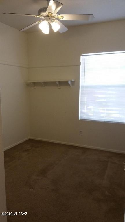 Hacienda Del Oro (1-78) - Residential Lease