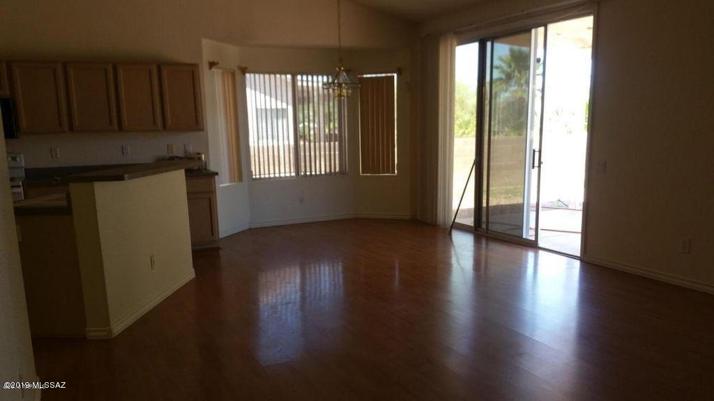 Hacienda Del Oro (1-78) - Residential Lease