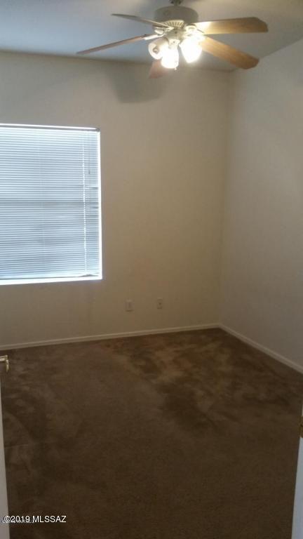 Hacienda Del Oro (1-78) - Residential Lease