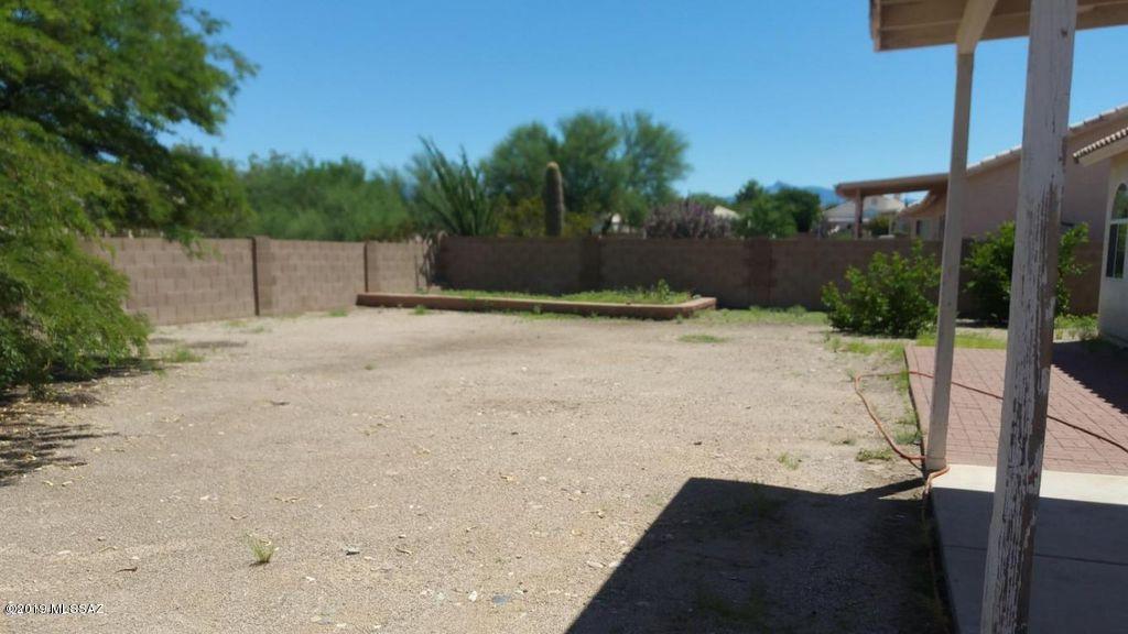 Hacienda Del Oro (1-78) - Residential Lease